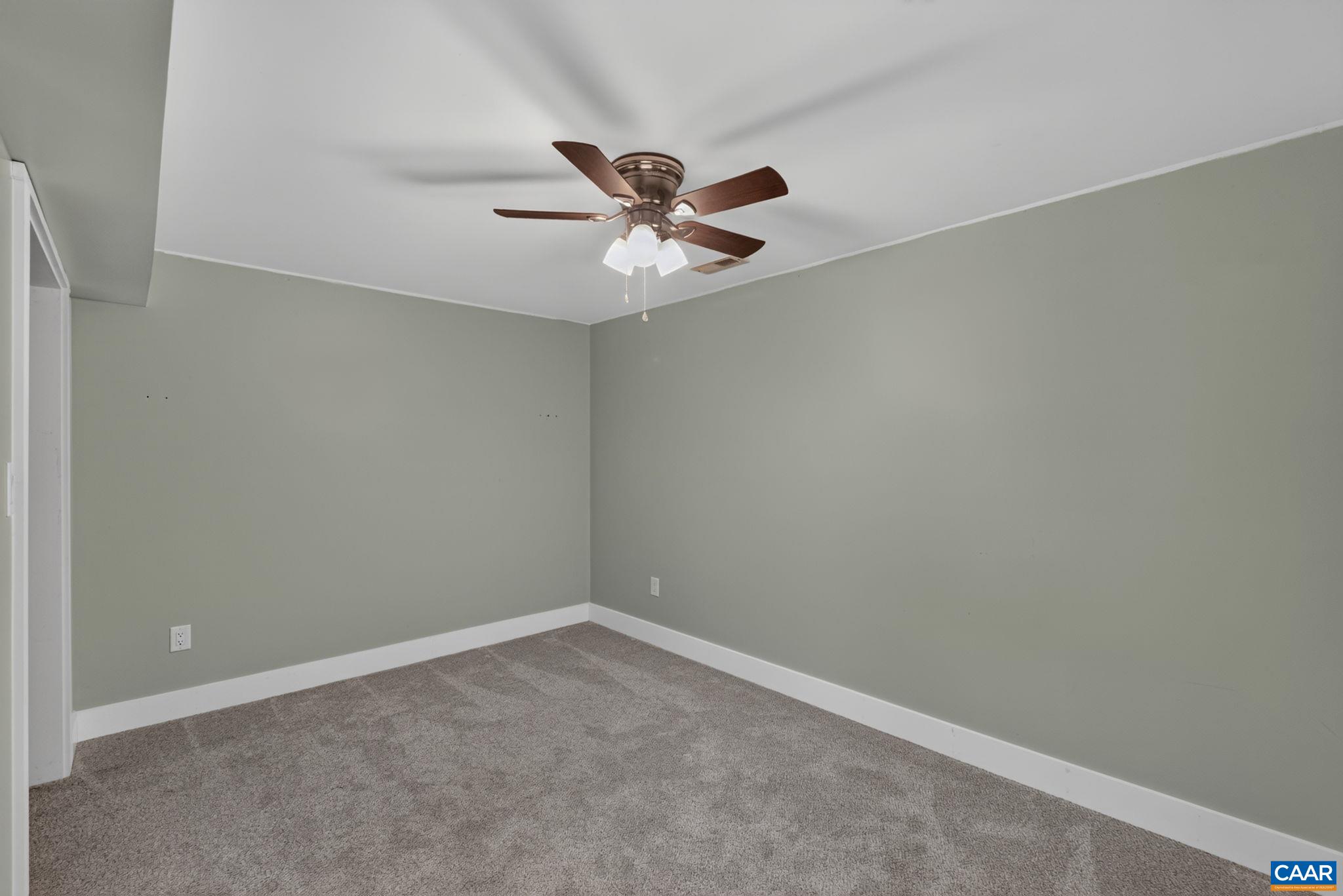 Can be utilized as bedroom - includes closet! Can be utilized as bedroom - includes closet!