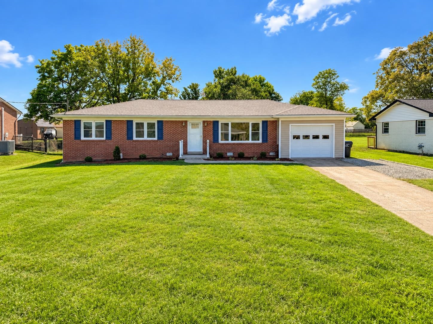 82 HILLSIDE DR, VERONA, Virginia 24482, 3 Bedrooms Bedrooms, ,2 BathroomsBathrooms,Residential,82 HILLSIDE DR,682805 MLS # 682805 82 HILLSIDE DR, VERONA, Virginia 24482, 3 Bedrooms Bedrooms, ,2 BathroomsBathrooms,Residential,82 HILLSIDE DR,682805 MLS # 682805