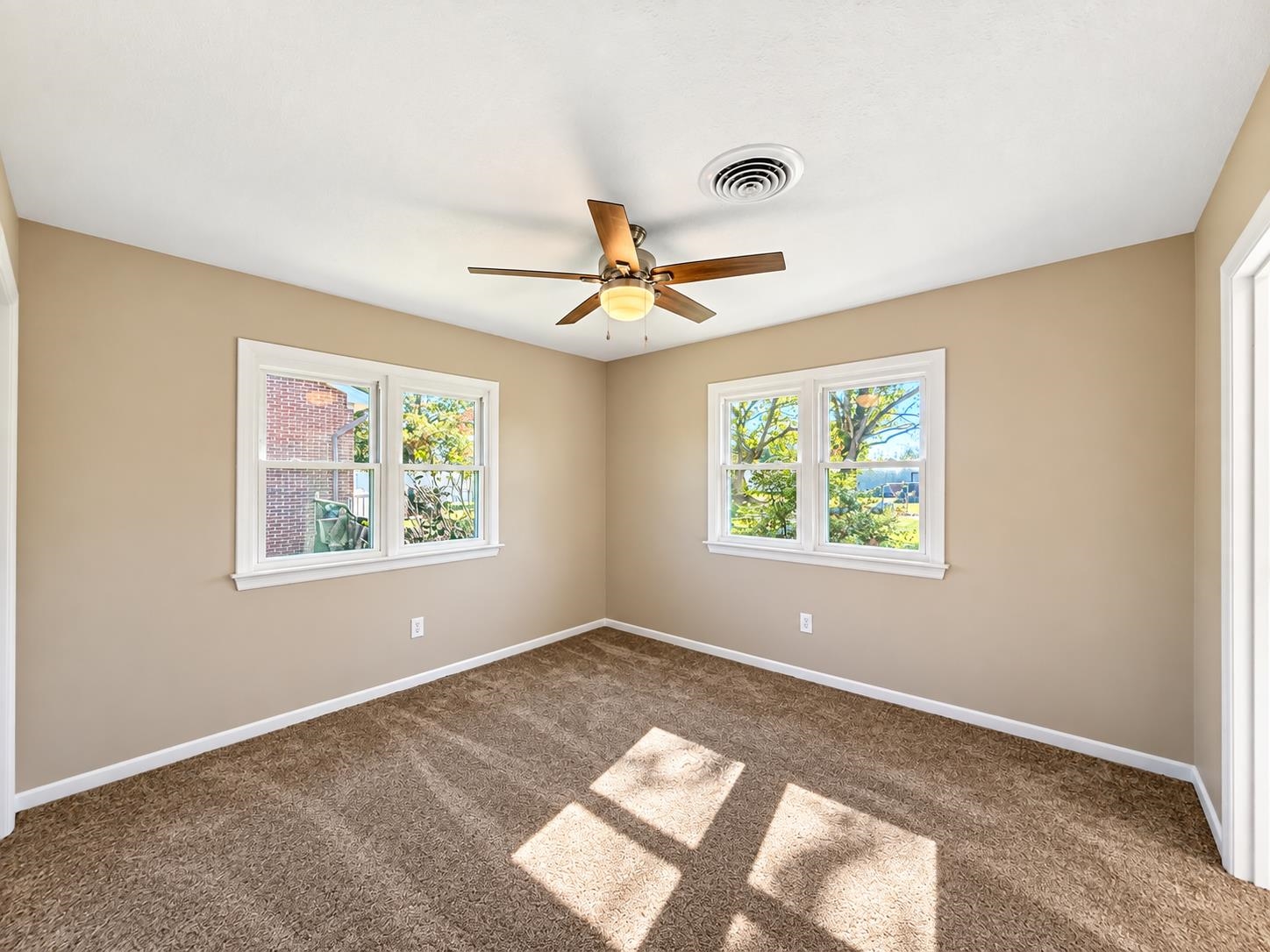 82 HILLSIDE DR, VERONA, Virginia 24482, 3 Bedrooms Bedrooms, ,2 BathroomsBathrooms,Residential,82 HILLSIDE DR,682805 MLS # 682805 82 HILLSIDE DR, VERONA, Virginia 24482, 3 Bedrooms Bedrooms, ,2 BathroomsBathrooms,Residential,82 HILLSIDE DR,682805 MLS # 682805