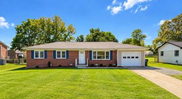 82 HILLSIDE DR, VERONA, Virginia 24482, 3 Bedrooms Bedrooms, ,2 BathroomsBathrooms,Residential,82 HILLSIDE DR,682805 MLS # 682805
