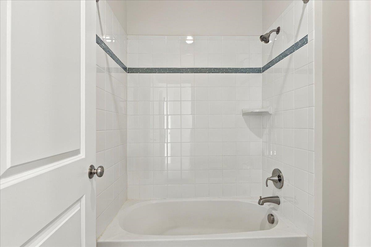 3255 BATTERY PARK PL, ROCKINGHAM, Virginia 22801, 3 Bedrooms Bedrooms, ,2 BathroomsBathrooms,Residential,3255 BATTERY PARK PL,682806 MLS # 682806