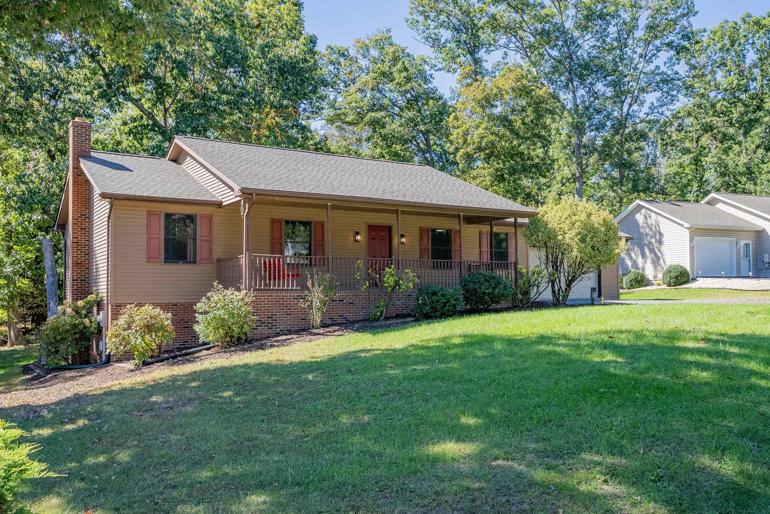 2571 OAK GROVE, MCGAHEYSVILLE, Virginia 22840, 4 Bedrooms Bedrooms, ,3 BathroomsBathrooms,Residential,2571 OAK GROVE,682810 MLS # 682810 2571 OAK GROVE, MCGAHEYSVILLE, Virginia 22840, 4 Bedrooms Bedrooms, ,3 BathroomsBathrooms,Residential,2571 OAK GROVE,682810 MLS # 682810