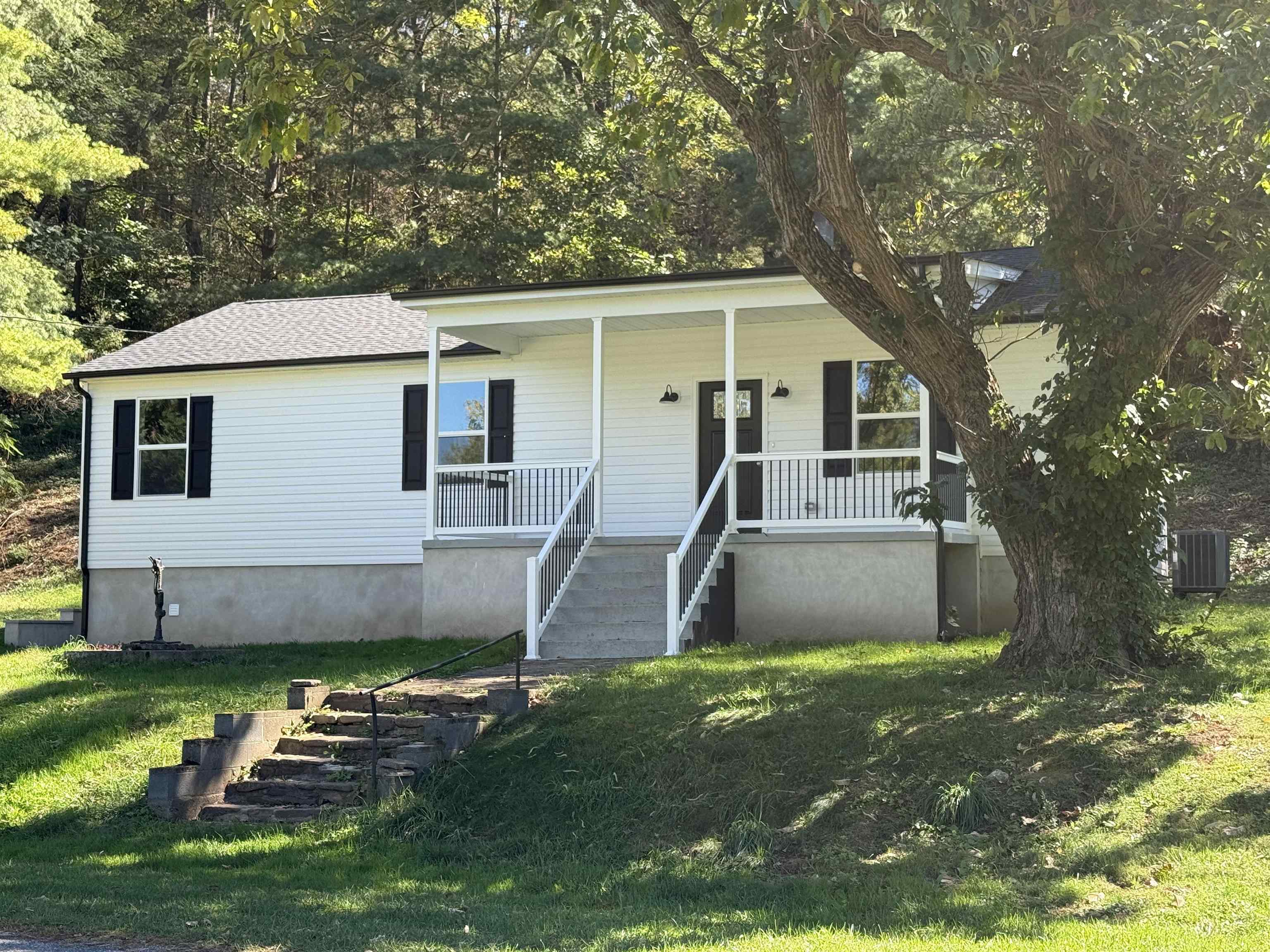 362 WHITMORE RD, MOUNT SOLON, Virginia 22843, 3 Bedrooms Bedrooms, ,2 BathroomsBathrooms,Residential,362 WHITMORE RD,682811 MLS # 682811 362 WHITMORE RD, MOUNT SOLON, Virginia 22843, 3 Bedrooms Bedrooms, ,2 BathroomsBathrooms,Residential,362 WHITMORE RD,682811 MLS # 682811
