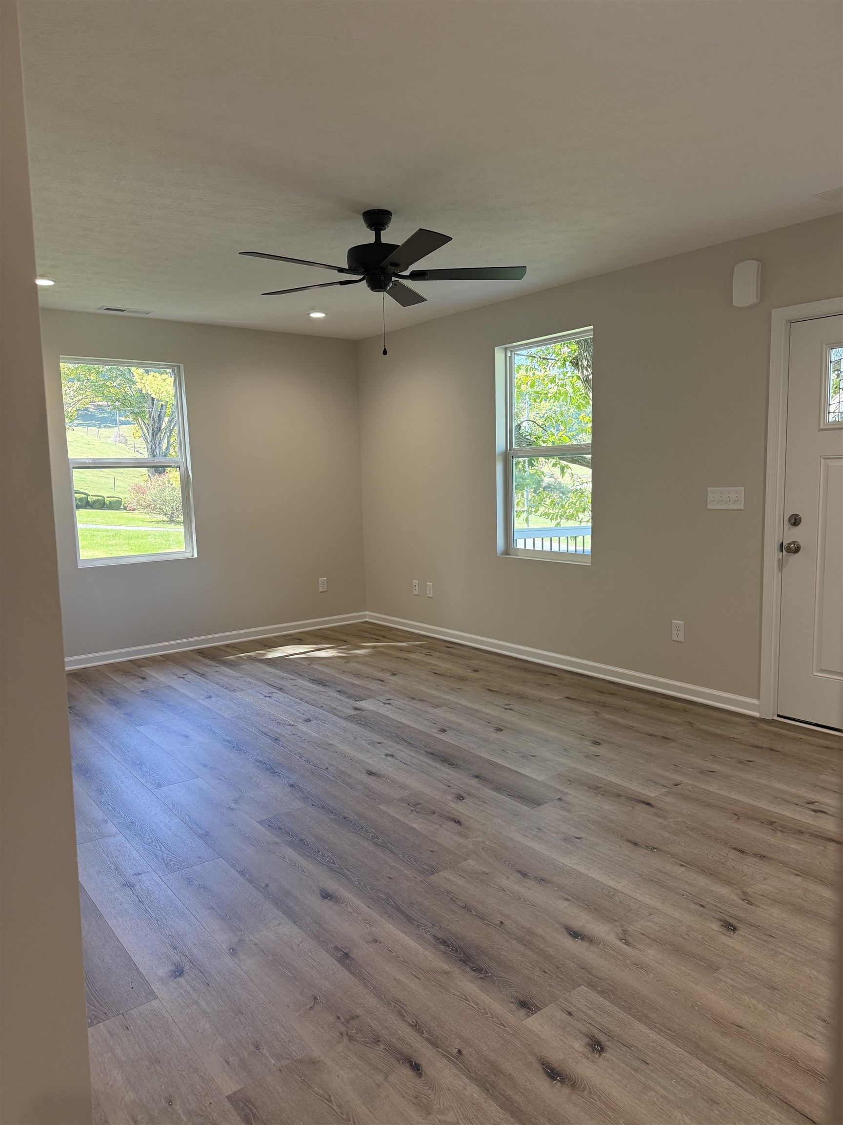362 WHITMORE RD, MOUNT SOLON, Virginia 22843, 3 Bedrooms Bedrooms, ,2 BathroomsBathrooms,Residential,362 WHITMORE RD,682811 MLS # 682811