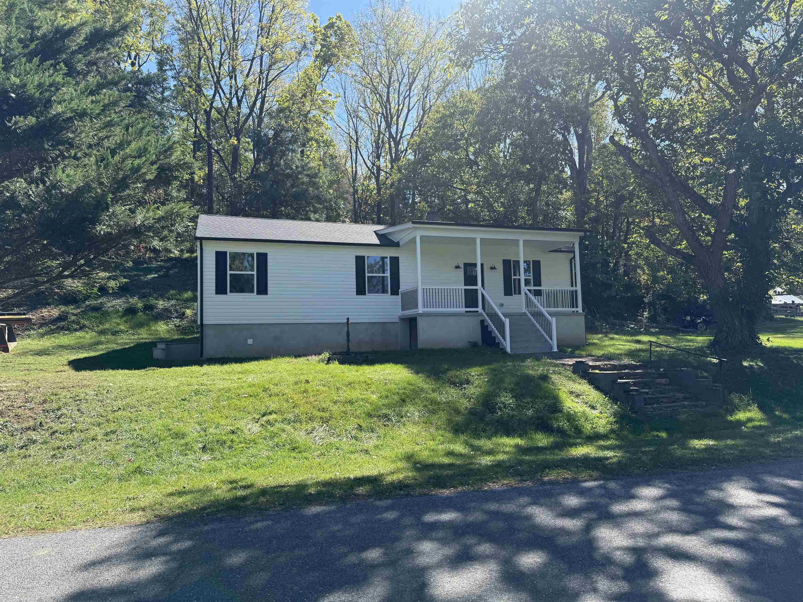 362 WHITMORE RD, MOUNT SOLON, Virginia 22843, 3 Bedrooms Bedrooms, ,2 BathroomsBathrooms,Residential,362 WHITMORE RD,682811 MLS # 682811