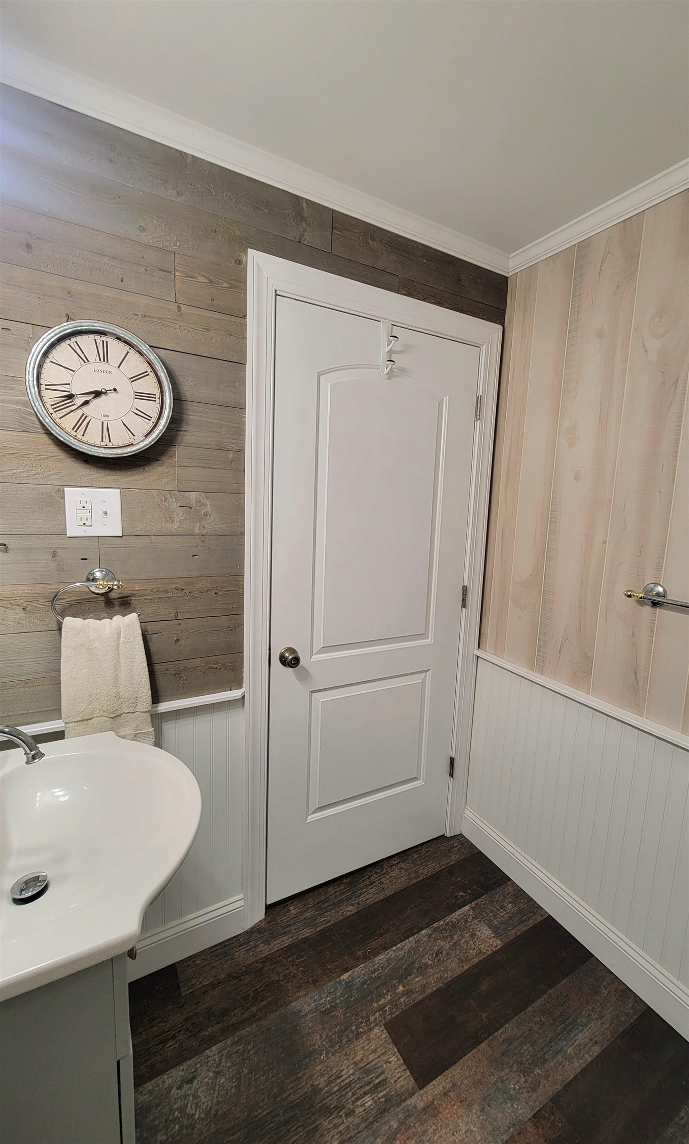 Full Bath with Shower