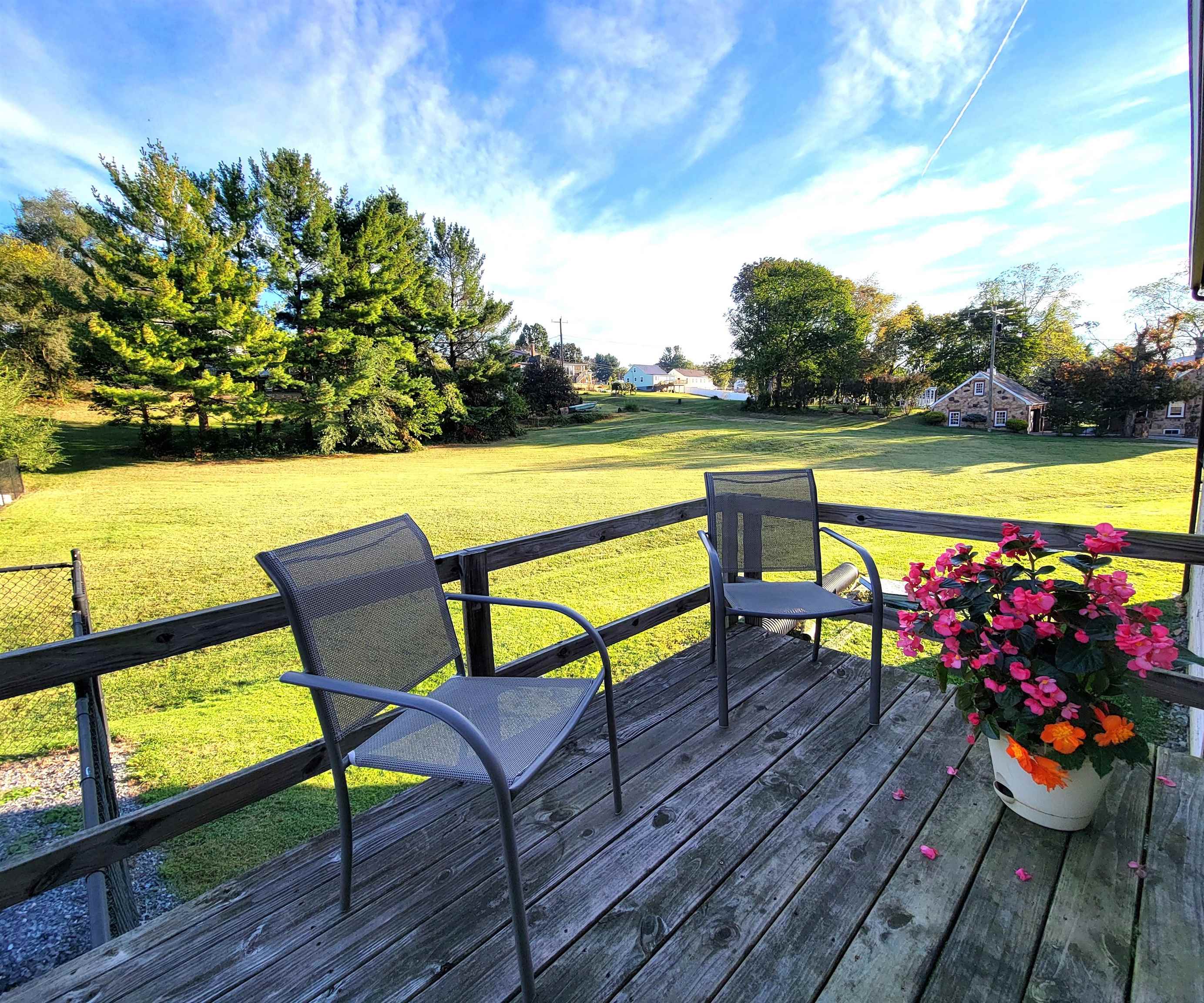 22 WAYNE AVE, STUARTS DRAFT, Virginia 24477, ,Commercial,22 WAYNE AVE,682835 MLS # 682835