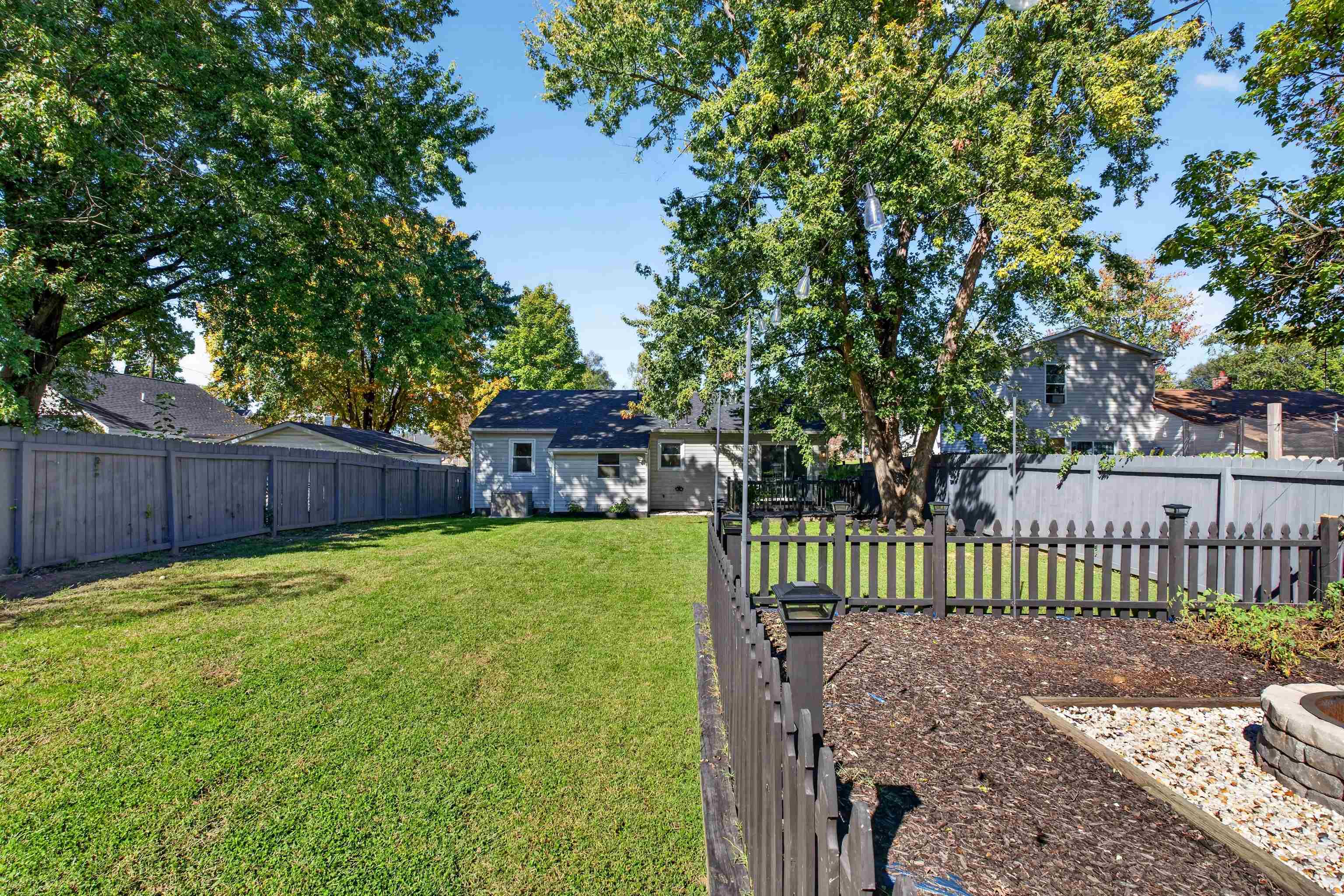 660 N AUGUSTA AVE, WAYNESBORO, Virginia 22980, 3 Bedrooms Bedrooms, ,1 BathroomBathrooms,Residential,660 N AUGUSTA AVE,682795 MLS # 682795 660 N AUGUSTA AVE, WAYNESBORO, Virginia 22980, 3 Bedrooms Bedrooms, ,1 BathroomBathrooms,Residential,660 N AUGUSTA AVE,682795 MLS # 682795