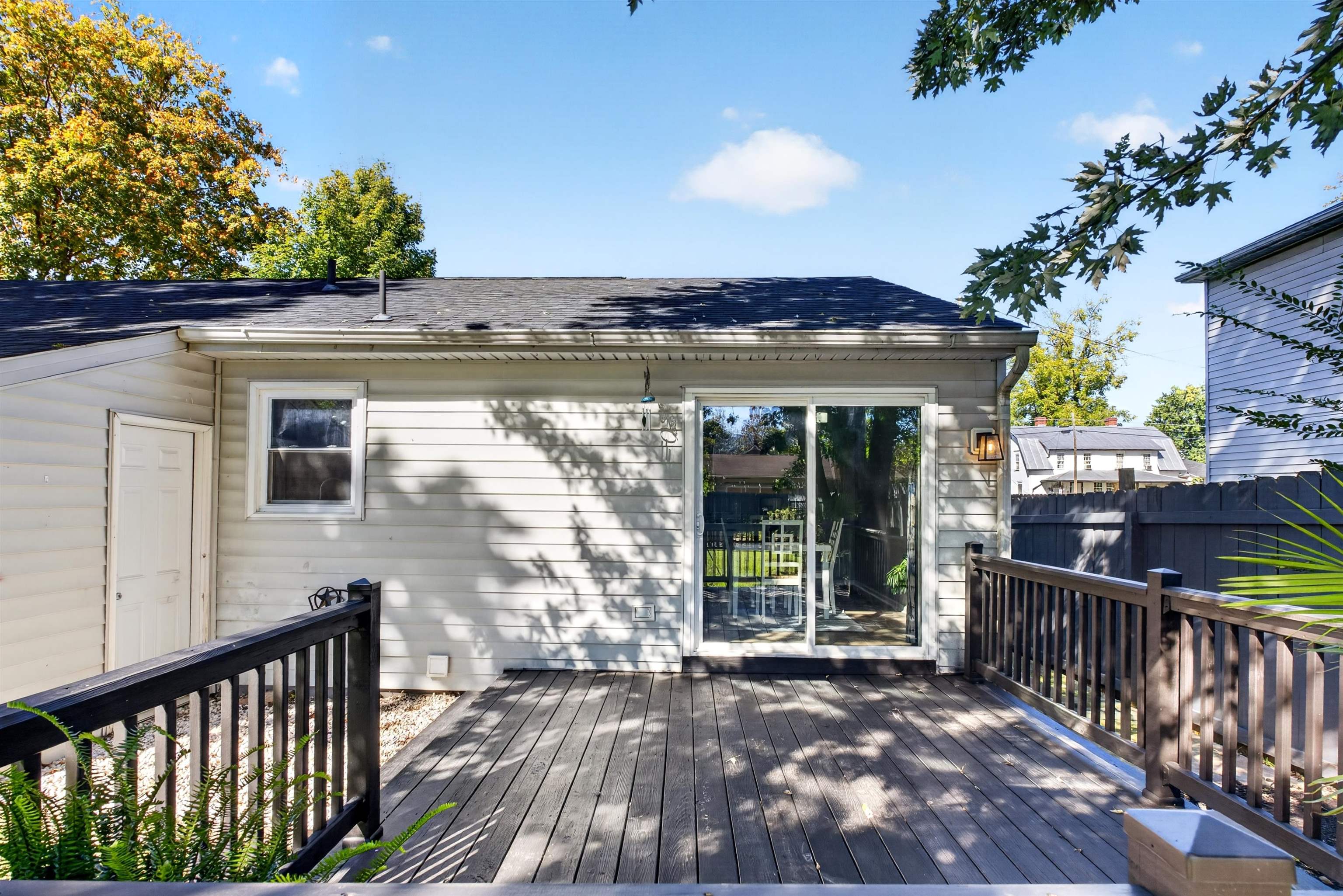 660 N AUGUSTA AVE, WAYNESBORO, Virginia 22980, 3 Bedrooms Bedrooms, ,1 BathroomBathrooms,Residential,660 N AUGUSTA AVE,682795 MLS # 682795 660 N AUGUSTA AVE, WAYNESBORO, Virginia 22980, 3 Bedrooms Bedrooms, ,1 BathroomBathrooms,Residential,660 N AUGUSTA AVE,682795 MLS # 682795
