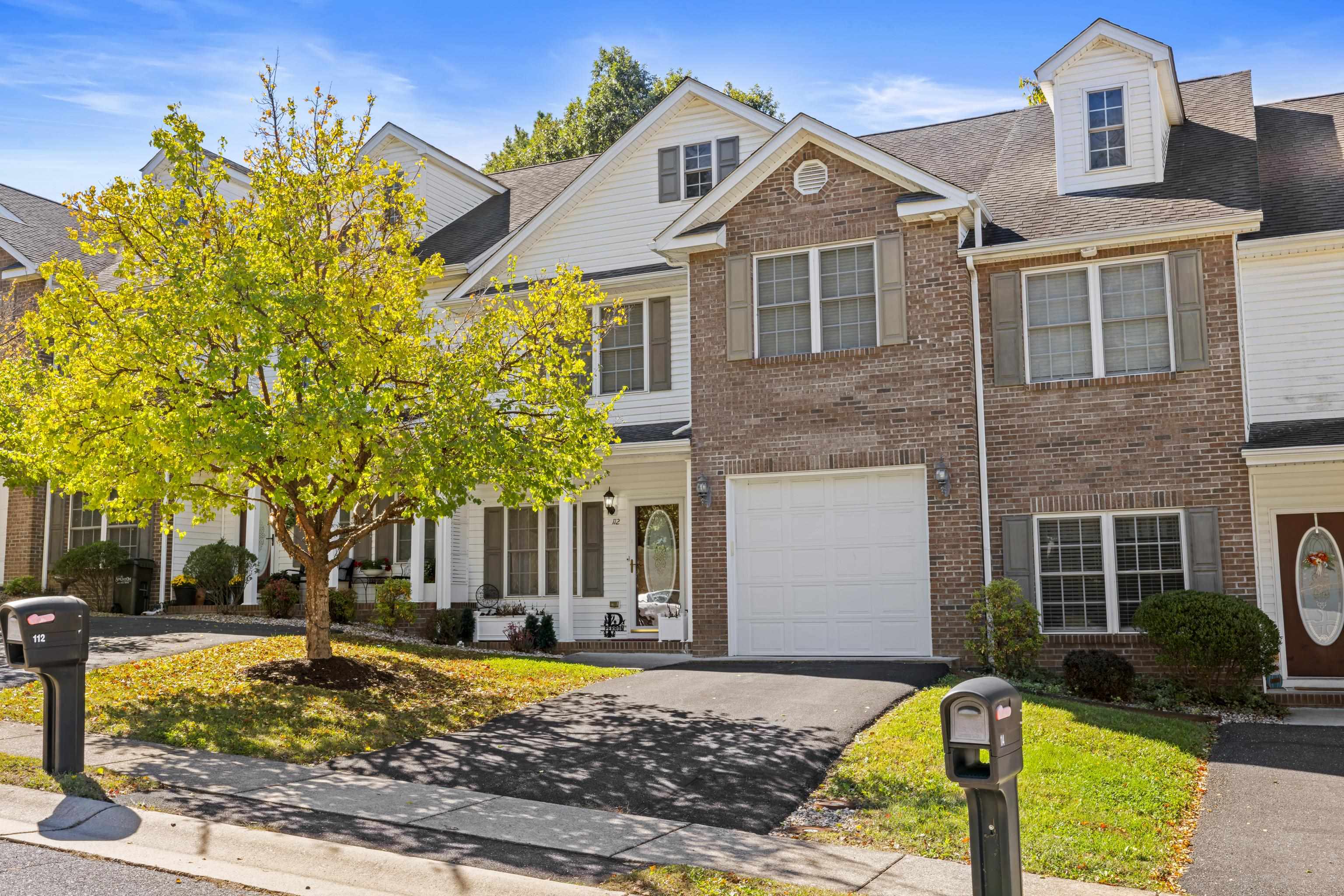 112 COLLINSWOOD DR, STAUNTON, Virginia 24401, 3 Bedrooms Bedrooms, ,2 BathroomsBathrooms,Residential,Lot 13- 0.59 AC,112 COLLINSWOOD DR,682812 MLS # 682812 112 COLLINSWOOD DR, STAUNTON, Virginia 24401, 3 Bedrooms Bedrooms, ,2 BathroomsBathrooms,Residential,Lot 13- 0.59 AC,112 COLLINSWOOD DR,682812 MLS # 682812