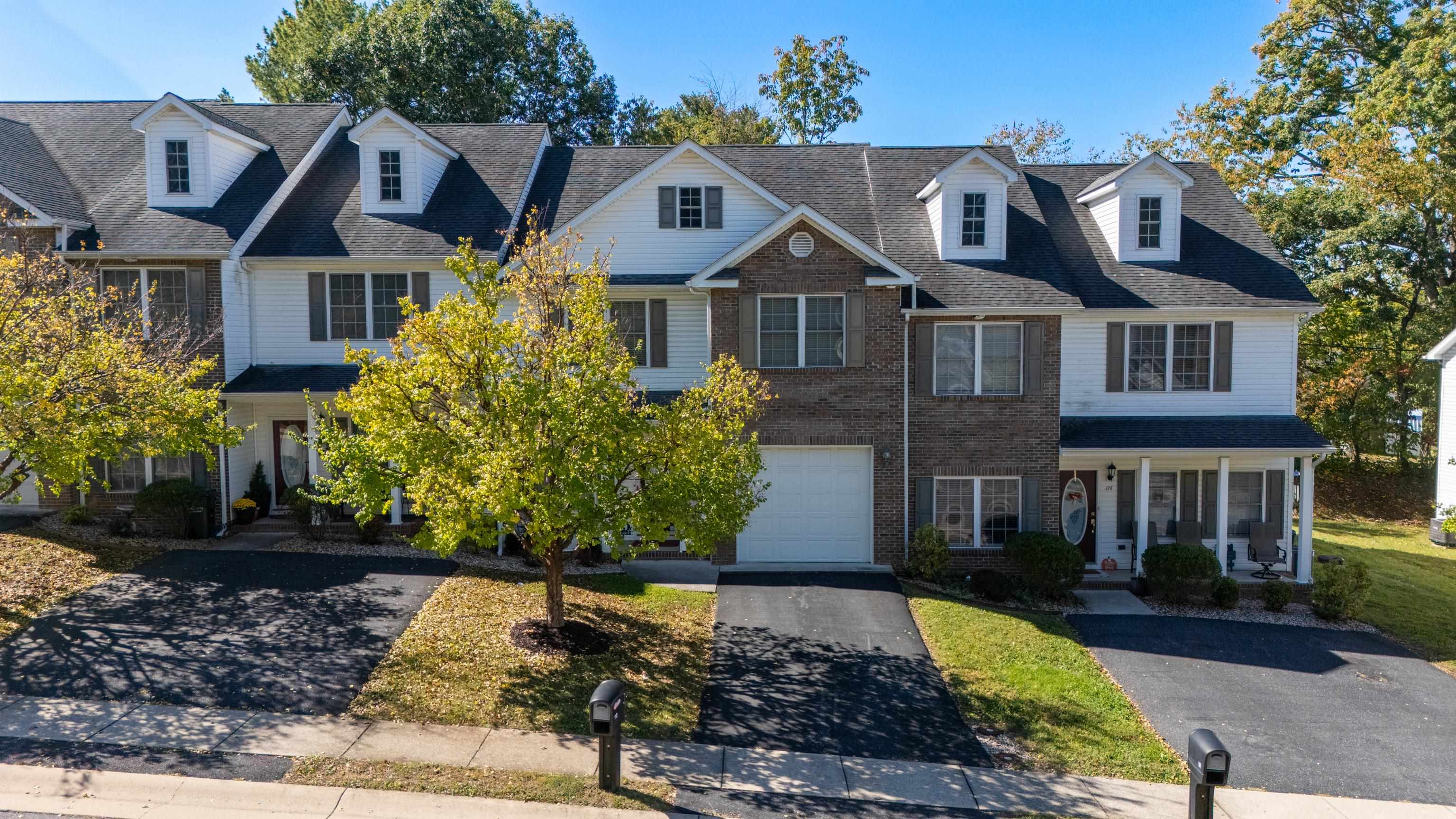112 COLLINSWOOD DR, STAUNTON, Virginia 24401, 3 Bedrooms Bedrooms, ,2 BathroomsBathrooms,Residential,Lot 13- 0.59 AC,112 COLLINSWOOD DR,682812 MLS # 682812 112 COLLINSWOOD DR, STAUNTON, Virginia 24401, 3 Bedrooms Bedrooms, ,2 BathroomsBathrooms,Residential,Lot 13- 0.59 AC,112 COLLINSWOOD DR,682812 MLS # 682812