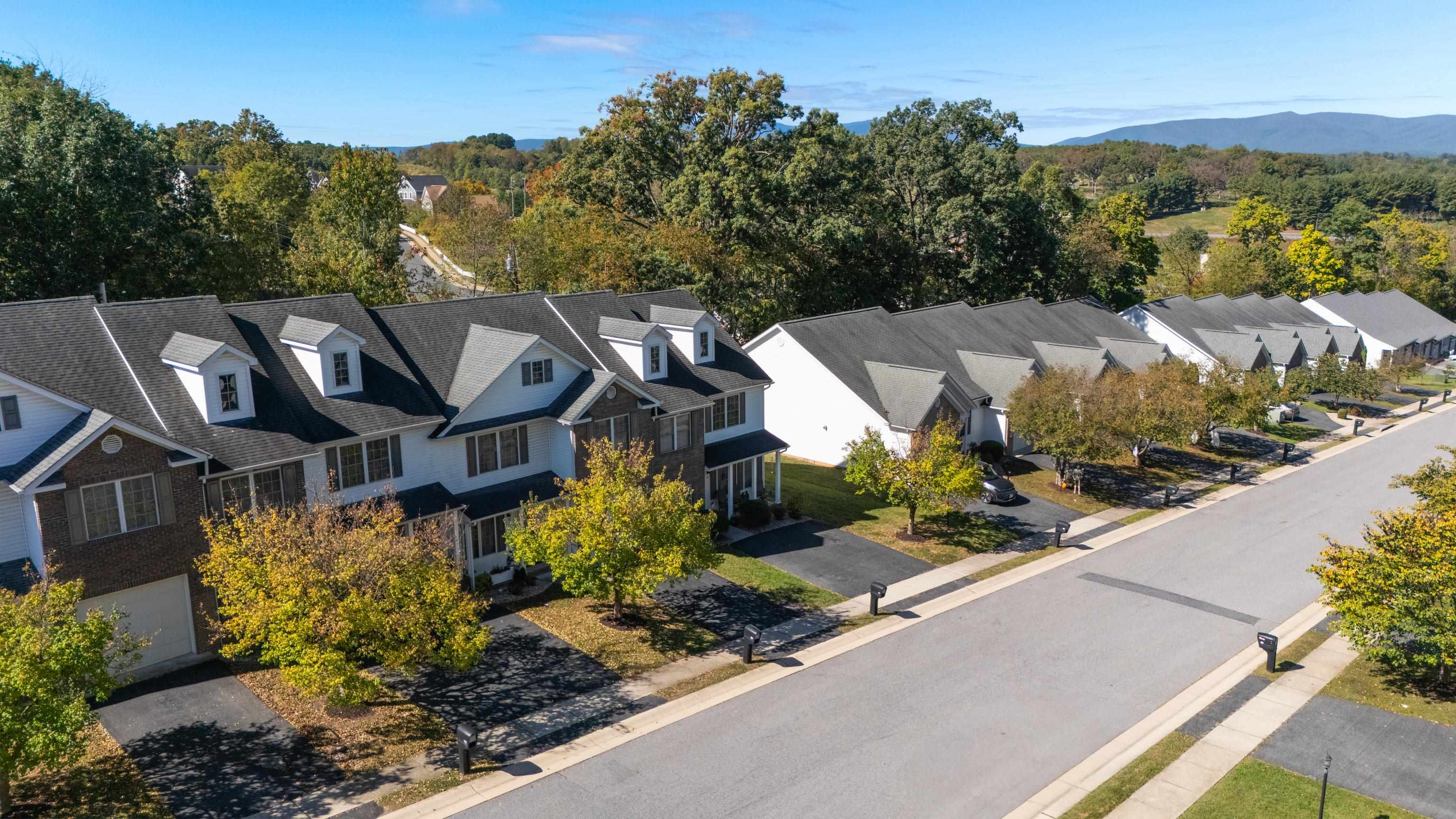 112 COLLINSWOOD DR, STAUNTON, Virginia 24401, 3 Bedrooms Bedrooms, ,2 BathroomsBathrooms,Residential,Lot 13- 0.59 AC,112 COLLINSWOOD DR,682812 MLS # 682812 112 COLLINSWOOD DR, STAUNTON, Virginia 24401, 3 Bedrooms Bedrooms, ,2 BathroomsBathrooms,Residential,Lot 13- 0.59 AC,112 COLLINSWOOD DR,682812 MLS # 682812