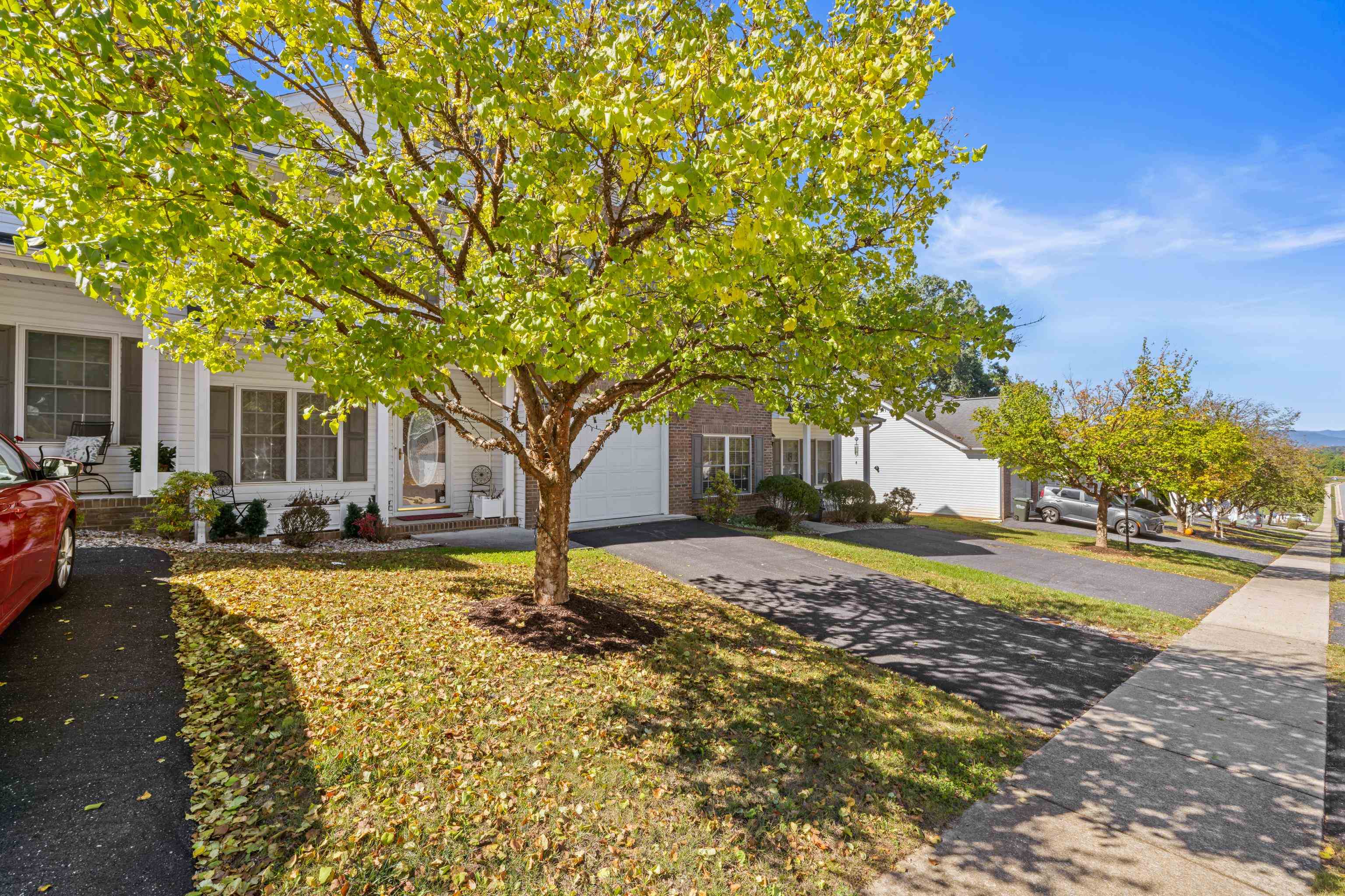 112 COLLINSWOOD DR, STAUNTON, Virginia 24401, 3 Bedrooms Bedrooms, ,2 BathroomsBathrooms,Residential,Lot 13- 0.59 AC,112 COLLINSWOOD DR,682812 MLS # 682812 112 COLLINSWOOD DR, STAUNTON, Virginia 24401, 3 Bedrooms Bedrooms, ,2 BathroomsBathrooms,Residential,Lot 13- 0.59 AC,112 COLLINSWOOD DR,682812 MLS # 682812
