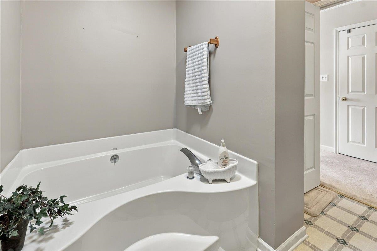 61 CONFEDERACY DR, PENN LAIRD, Virginia 22846, 3 Bedrooms Bedrooms, ,2 BathroomsBathrooms,Residential,61 CONFEDERACY DR,682813 MLS # 682813 61 CONFEDERACY DR, PENN LAIRD, Virginia 22846, 3 Bedrooms Bedrooms, ,2 BathroomsBathrooms,Residential,61 CONFEDERACY DR,682813 MLS # 682813