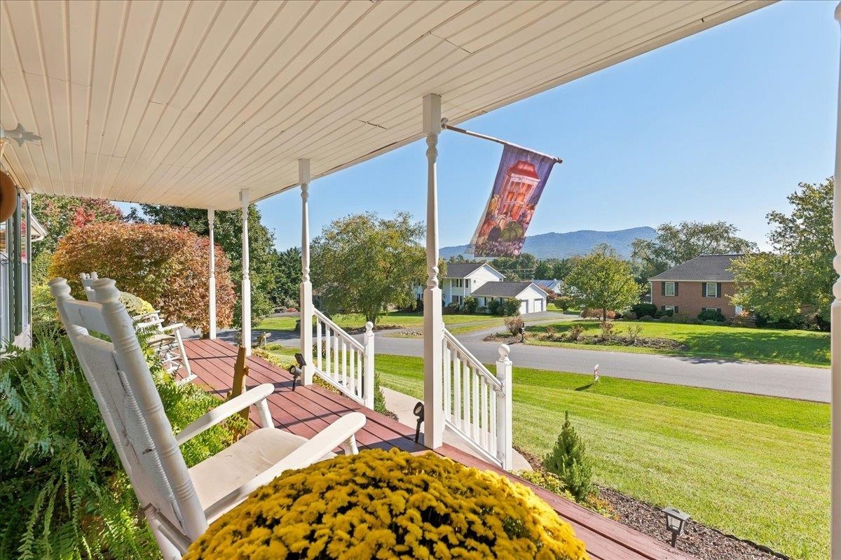 61 CONFEDERACY DR, PENN LAIRD, Virginia 22846, 3 Bedrooms Bedrooms, ,2 BathroomsBathrooms,Residential,61 CONFEDERACY DR,682813 MLS # 682813 61 CONFEDERACY DR, PENN LAIRD, Virginia 22846, 3 Bedrooms Bedrooms, ,2 BathroomsBathrooms,Residential,61 CONFEDERACY DR,682813 MLS # 682813
