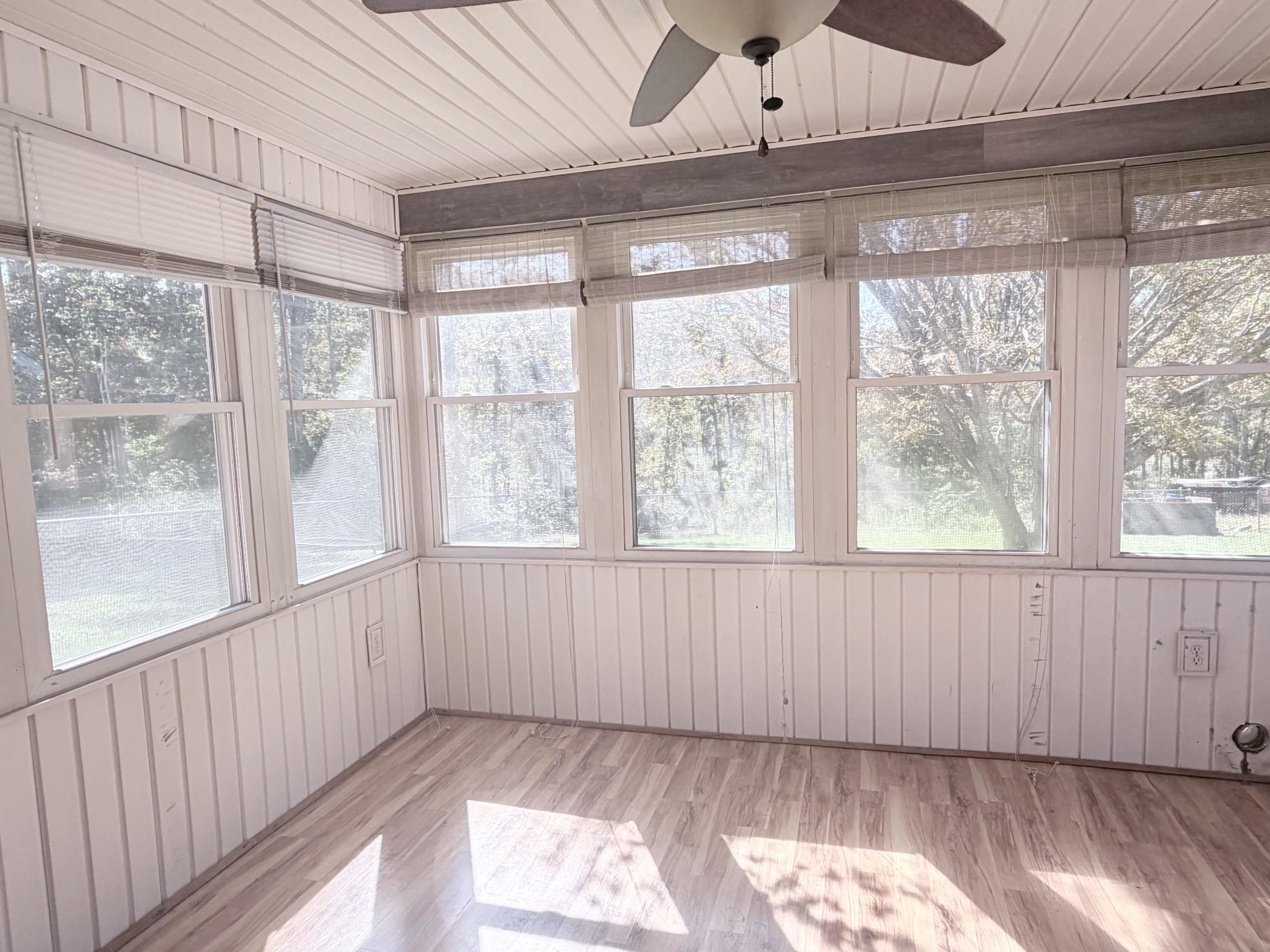 603 DOOMS CROSSING RD, WAYNESBORO, Virginia 22980, 3 Bedrooms Bedrooms, ,1 BathroomBathrooms,Residential,All Brick, sunroom, fenced yard, priced below asse,603 DOOMS CROSSING RD,682817 MLS # 682817