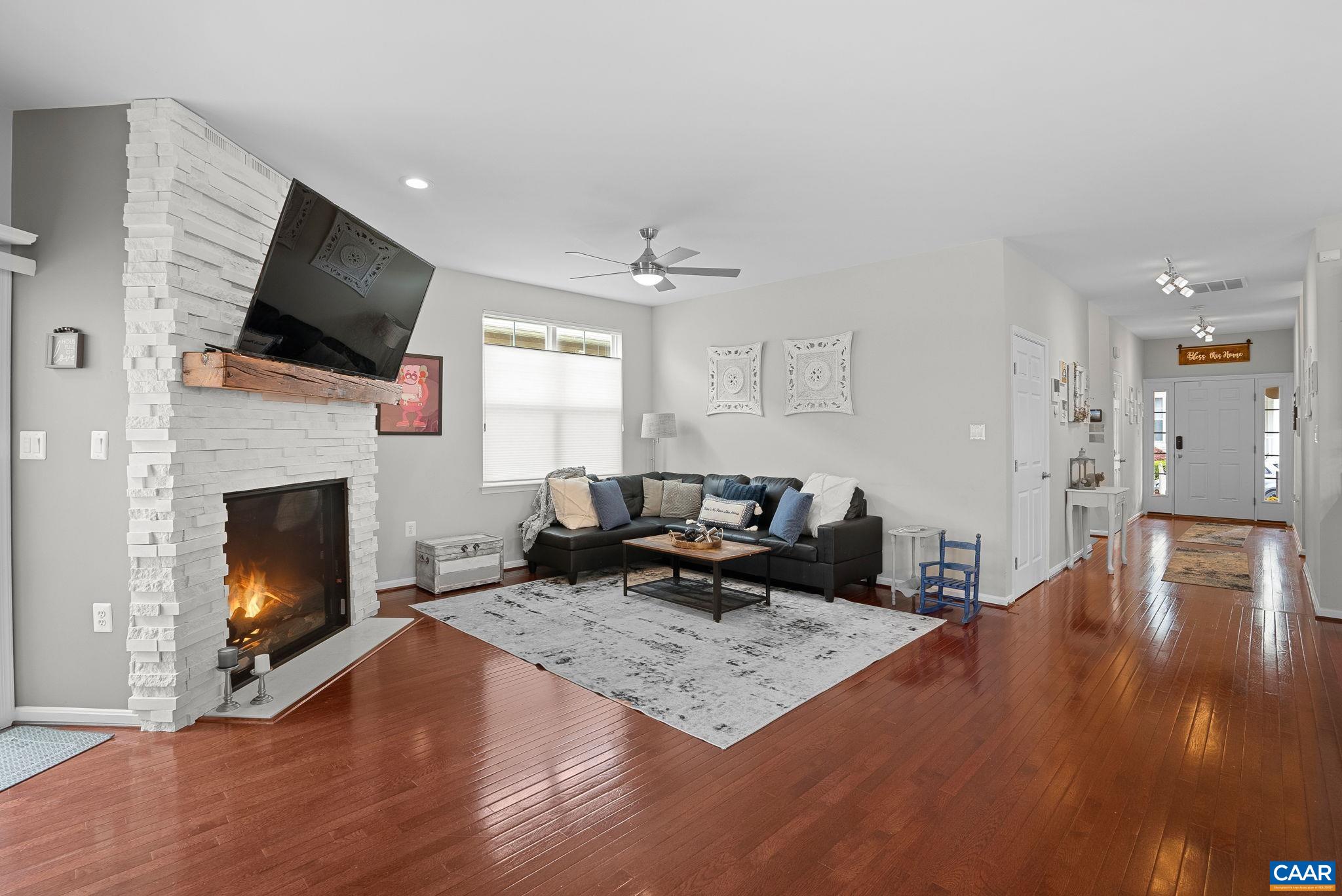 17450 LETHRIDGE CIR, ROUND HILL, Virginia 20141, 4 Bedrooms Bedrooms, ,3 BathroomsBathrooms,Residential,Your next Home,17450 LETHRIDGE CIR,682820 MLS # 682820 17450 LETHRIDGE CIR, ROUND HILL, Virginia 20141, 4 Bedrooms Bedrooms, ,3 BathroomsBathrooms,Residential,Your next Home,17450 LETHRIDGE CIR,682820 MLS # 682820