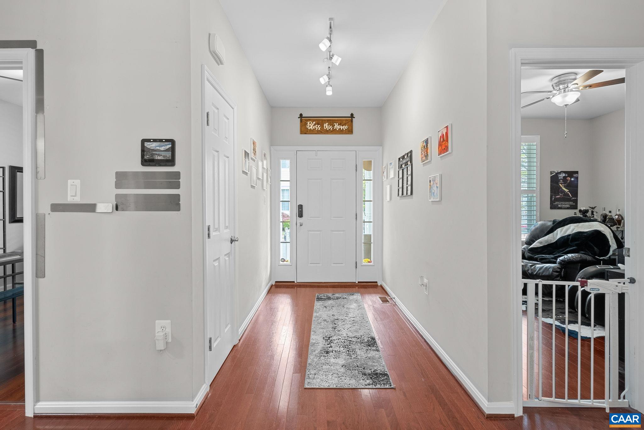 17450 LETHRIDGE CIR, ROUND HILL, Virginia 20141, 4 Bedrooms Bedrooms, ,3 BathroomsBathrooms,Residential,Your next Home,17450 LETHRIDGE CIR,682820 MLS # 682820 17450 LETHRIDGE CIR, ROUND HILL, Virginia 20141, 4 Bedrooms Bedrooms, ,3 BathroomsBathrooms,Residential,Your next Home,17450 LETHRIDGE CIR,682820 MLS # 682820