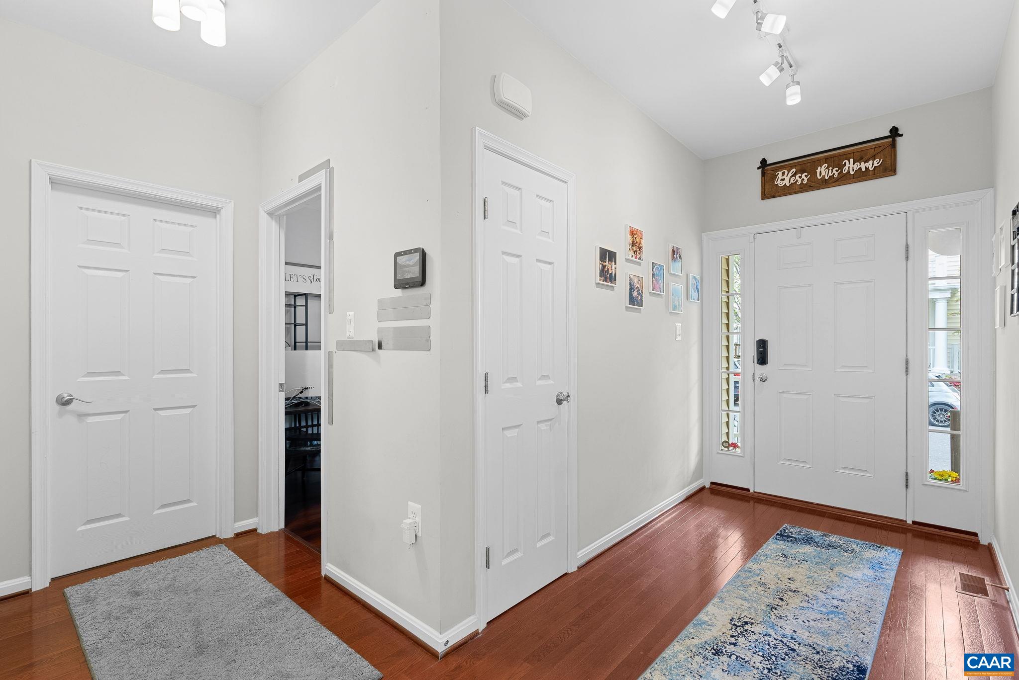 17450 LETHRIDGE CIR, ROUND HILL, Virginia 20141, 4 Bedrooms Bedrooms, ,3 BathroomsBathrooms,Residential,Your next Home,17450 LETHRIDGE CIR,682820 MLS # 682820 17450 LETHRIDGE CIR, ROUND HILL, Virginia 20141, 4 Bedrooms Bedrooms, ,3 BathroomsBathrooms,Residential,Your next Home,17450 LETHRIDGE CIR,682820 MLS # 682820