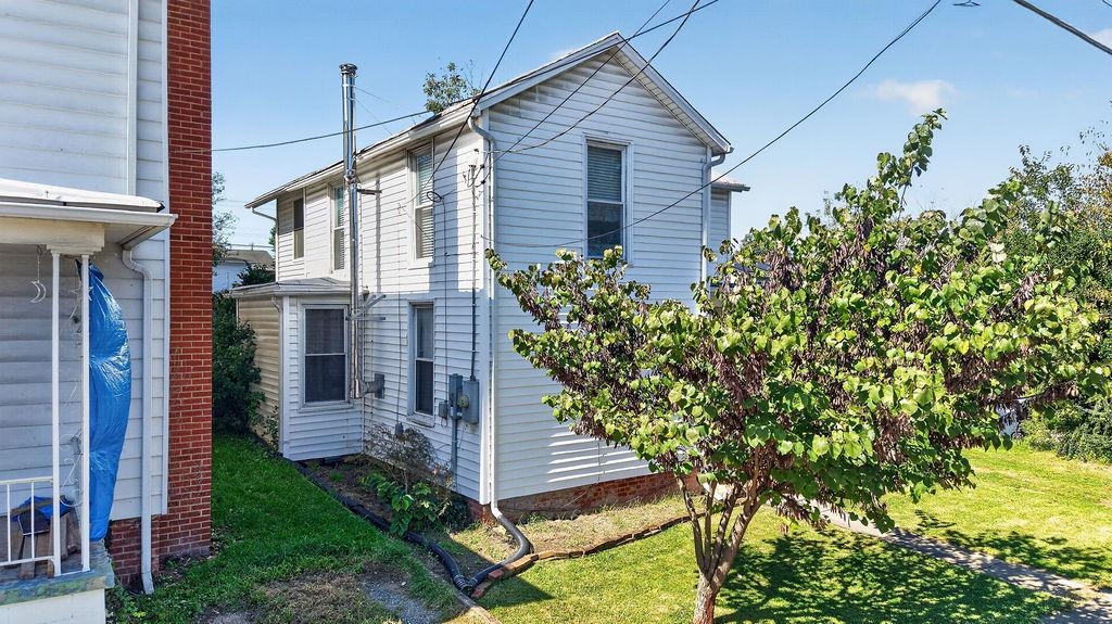 613 COLLICELLO ST, HARRISONBURG, Virginia 22801, 3 Bedrooms Bedrooms, ,2 BathroomsBathrooms,Residential,613 COLLICELLO ST,682825 MLS # 682825 613 COLLICELLO ST, HARRISONBURG, Virginia 22801, 3 Bedrooms Bedrooms, ,2 BathroomsBathrooms,Residential,613 COLLICELLO ST,682825 MLS # 682825