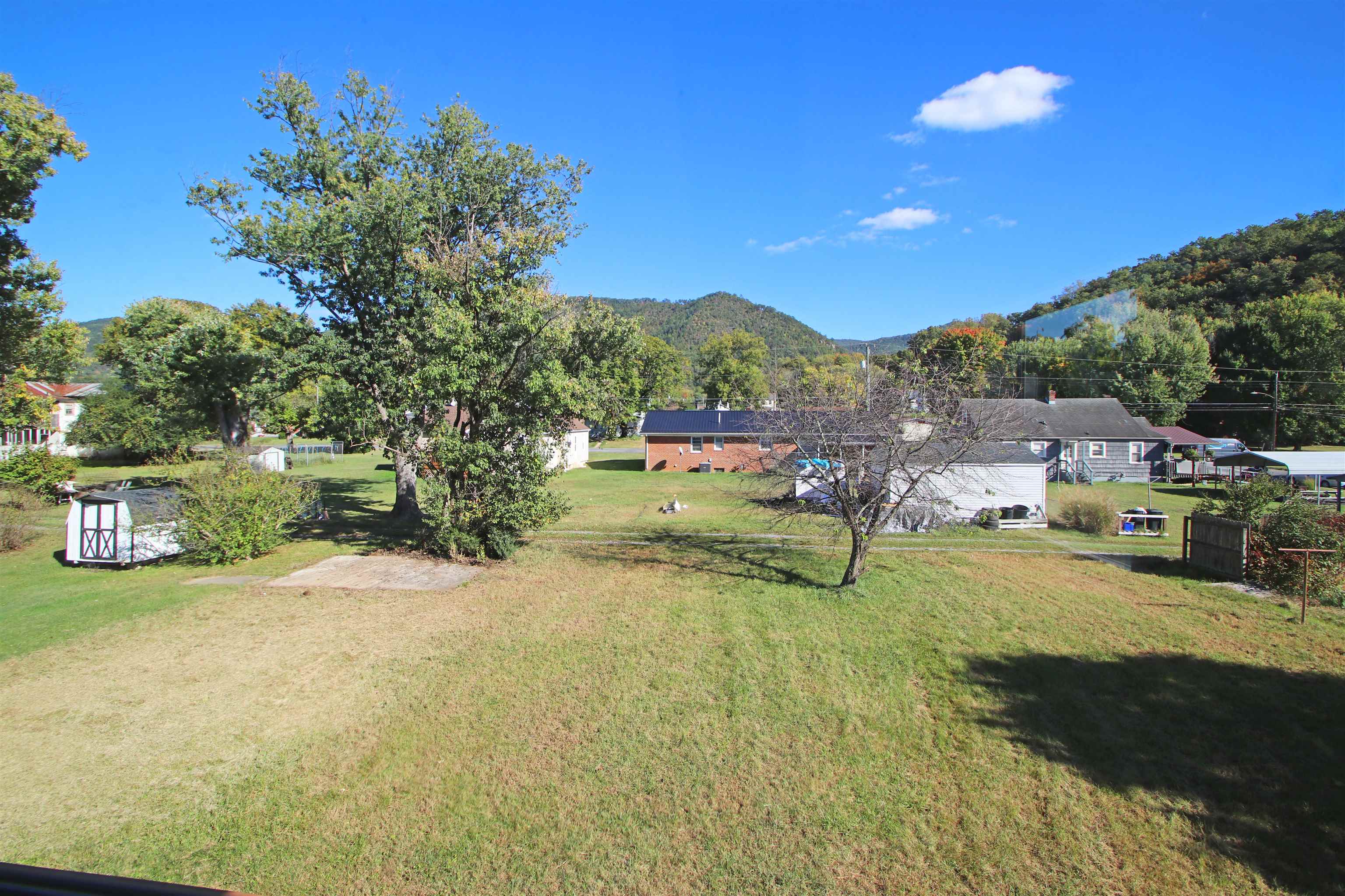 1224 CHERRY AVE, BUENA VISTA, Virginia 24416, 4 Bedrooms Bedrooms, ,2 BathroomsBathrooms,Residential,1224 CHERRY AVE,682837 MLS # 682837 1224 CHERRY AVE, BUENA VISTA, Virginia 24416, 4 Bedrooms Bedrooms, ,2 BathroomsBathrooms,Residential,1224 CHERRY AVE,682837 MLS # 682837