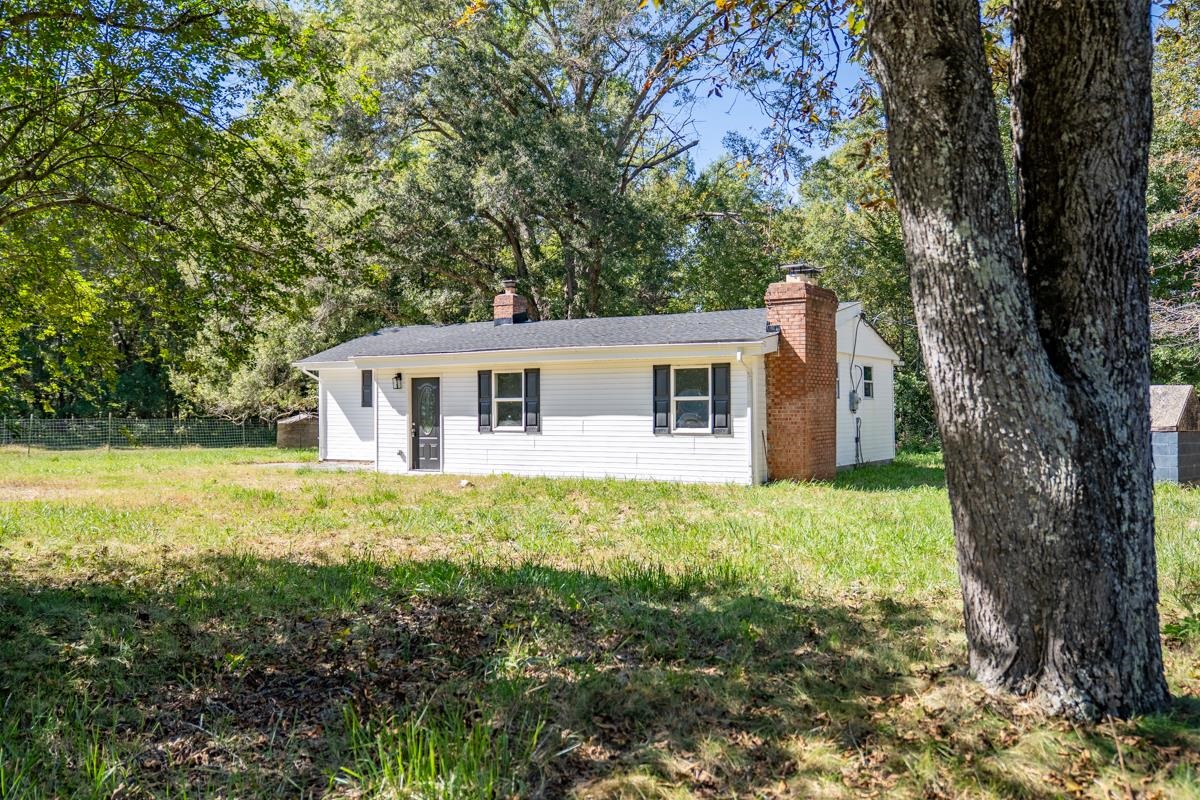 21324 BLACKJACK RD, CULPEPER, Virginia 22701, 3 Bedrooms Bedrooms, ,2 BathroomsBathrooms,Residential,21324 BLACKJACK RD,682846 MLS # 682846 21324 BLACKJACK RD, CULPEPER, Virginia 22701, 3 Bedrooms Bedrooms, ,2 BathroomsBathrooms,Residential,21324 BLACKJACK RD,682846 MLS # 682846