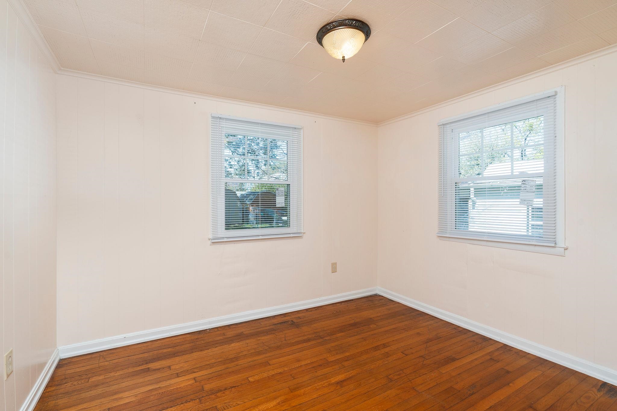 605 N DELPHINE AVE, WAYNESBORO, Virginia 22980, 2 Bedrooms Bedrooms, ,1 BathroomBathrooms,Residential,605 N DELPHINE AVE,682847 MLS # 682847 605 N DELPHINE AVE, WAYNESBORO, Virginia 22980, 2 Bedrooms Bedrooms, ,1 BathroomBathrooms,Residential,605 N DELPHINE AVE,682847 MLS # 682847