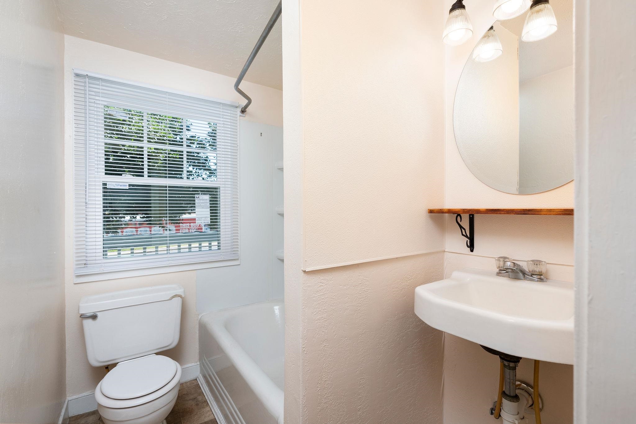 605 N DELPHINE AVE, WAYNESBORO, Virginia 22980, 2 Bedrooms Bedrooms, ,1 BathroomBathrooms,Residential,605 N DELPHINE AVE,682847 MLS # 682847 605 N DELPHINE AVE, WAYNESBORO, Virginia 22980, 2 Bedrooms Bedrooms, ,1 BathroomBathrooms,Residential,605 N DELPHINE AVE,682847 MLS # 682847