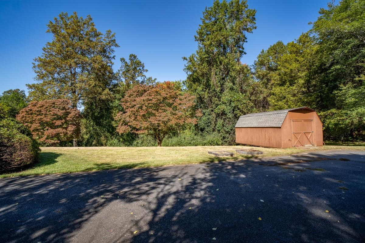 109 GOLDENROD RD, RUCKERSVILLE, Virginia 22968, 3 Bedrooms Bedrooms, ,2 BathroomsBathrooms,Residential,109 GOLDENROD RD,682848 MLS # 682848