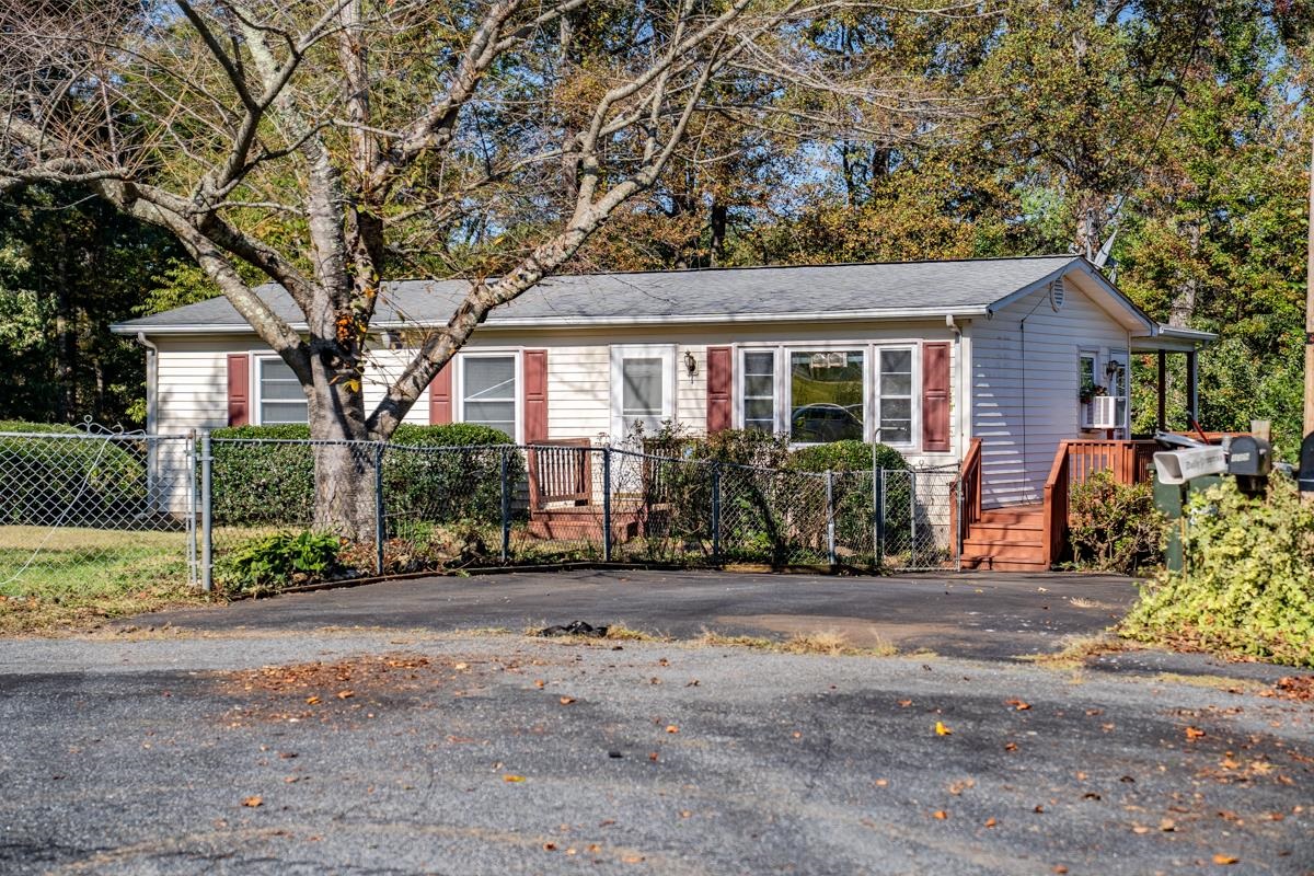 139 THOMAS CT, RUCKERSVILLE, Virginia 22968, 2 Bedrooms Bedrooms, ,1 BathroomBathrooms,Residential,139 THOMAS CT,682849 MLS # 682849 139 THOMAS CT, RUCKERSVILLE, Virginia 22968, 2 Bedrooms Bedrooms, ,1 BathroomBathrooms,Residential,139 THOMAS CT,682849 MLS # 682849