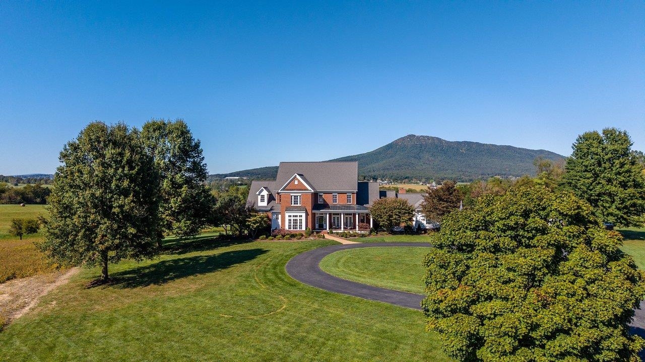 1130 THREE SPRINGS RD, MCGAHEYSVILLE, Virginia 22840, 5 Bedrooms Bedrooms, ,5 BathroomsBathrooms,Residential,1130 THREE SPRINGS RD,682740 MLS # 682740 1130 THREE SPRINGS RD, MCGAHEYSVILLE, Virginia 22840, 5 Bedrooms Bedrooms, ,5 BathroomsBathrooms,Residential,1130 THREE SPRINGS RD,682740 MLS # 682740