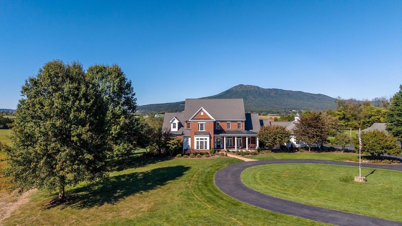 1130 THREE SPRINGS RD, MCGAHEYSVILLE, Virginia 22840, 5 Bedrooms Bedrooms, ,5 BathroomsBathrooms,Residential,1130 THREE SPRINGS RD,682740 MLS # 682740 1130 THREE SPRINGS RD, MCGAHEYSVILLE, Virginia 22840, 5 Bedrooms Bedrooms, ,5 BathroomsBathrooms,Residential,1130 THREE SPRINGS RD,682740 MLS # 682740