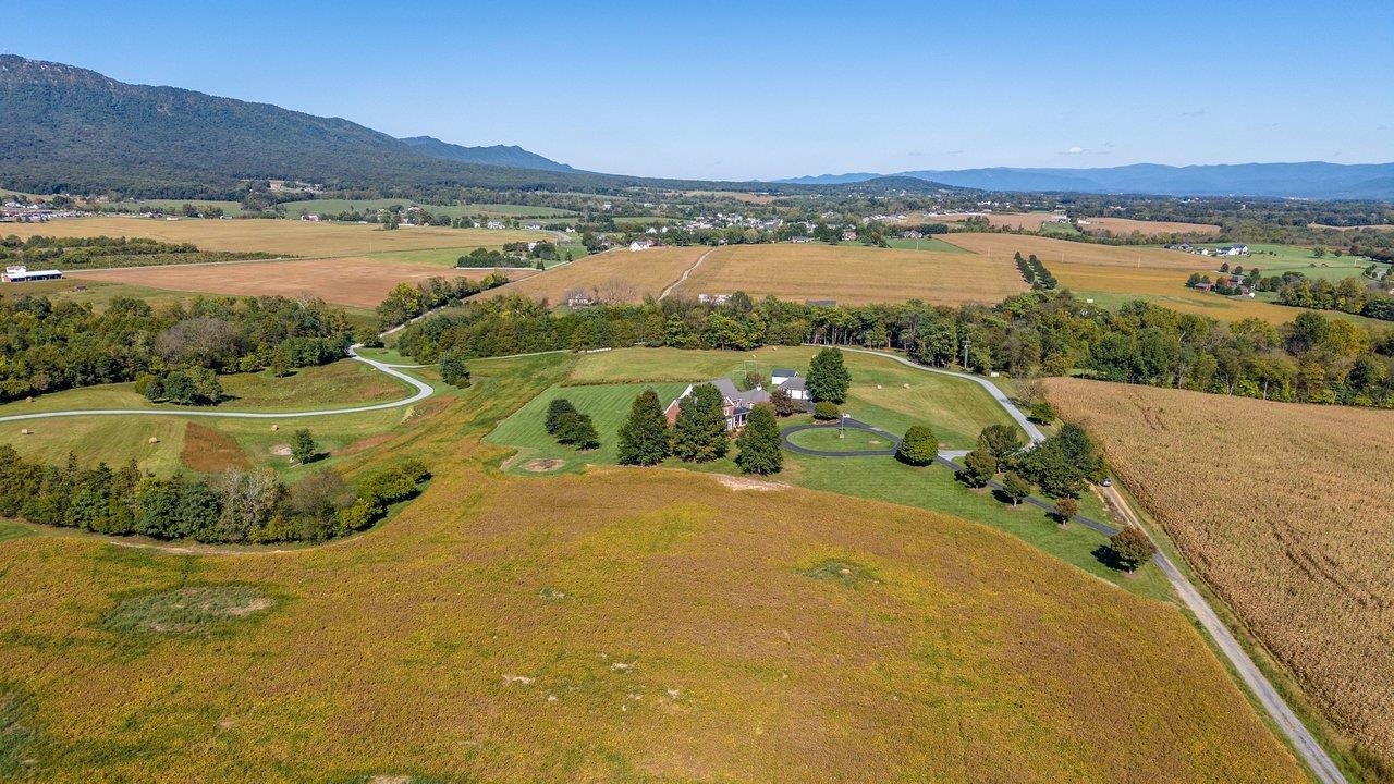 1130 THREE SPRINGS RD, MCGAHEYSVILLE, Virginia 22840, 5 Bedrooms Bedrooms, ,5 BathroomsBathrooms,Residential,1130 THREE SPRINGS RD,682740 MLS # 682740 1130 THREE SPRINGS RD, MCGAHEYSVILLE, Virginia 22840, 5 Bedrooms Bedrooms, ,5 BathroomsBathrooms,Residential,1130 THREE SPRINGS RD,682740 MLS # 682740
