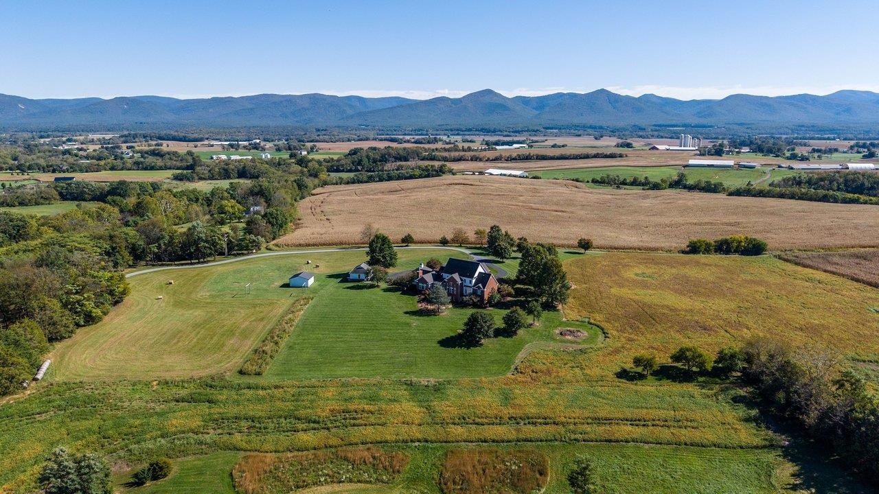 1130 THREE SPRINGS RD, MCGAHEYSVILLE, Virginia 22840, 5 Bedrooms Bedrooms, ,5 BathroomsBathrooms,Residential,1130 THREE SPRINGS RD,682740 MLS # 682740 1130 THREE SPRINGS RD, MCGAHEYSVILLE, Virginia 22840, 5 Bedrooms Bedrooms, ,5 BathroomsBathrooms,Residential,1130 THREE SPRINGS RD,682740 MLS # 682740