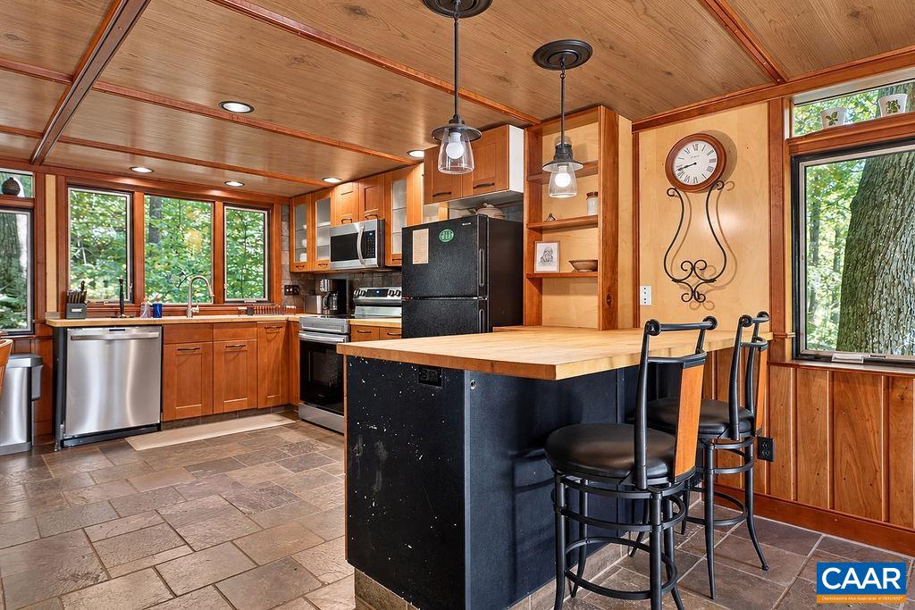 160 FIRTREE DR, WINTERGREEN, Virginia 22967, 3 Bedrooms Bedrooms, ,3 BathroomsBathrooms,Residential,160 FIRTREE DR,682754 MLS # 682754 160 FIRTREE DR, WINTERGREEN, Virginia 22967, 3 Bedrooms Bedrooms, ,3 BathroomsBathrooms,Residential,160 FIRTREE DR,682754 MLS # 682754