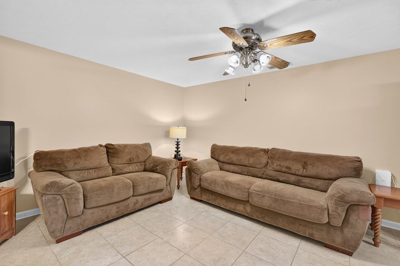 15695 MORNING DOVE LN, ELKTON, Virginia 22827, 4 Bedrooms Bedrooms, ,3 BathroomsBathrooms,Residential,15695 MORNING DOVE LN,682852 MLS # 682852 15695 MORNING DOVE LN, ELKTON, Virginia 22827, 4 Bedrooms Bedrooms, ,3 BathroomsBathrooms,Residential,15695 MORNING DOVE LN,682852 MLS # 682852
