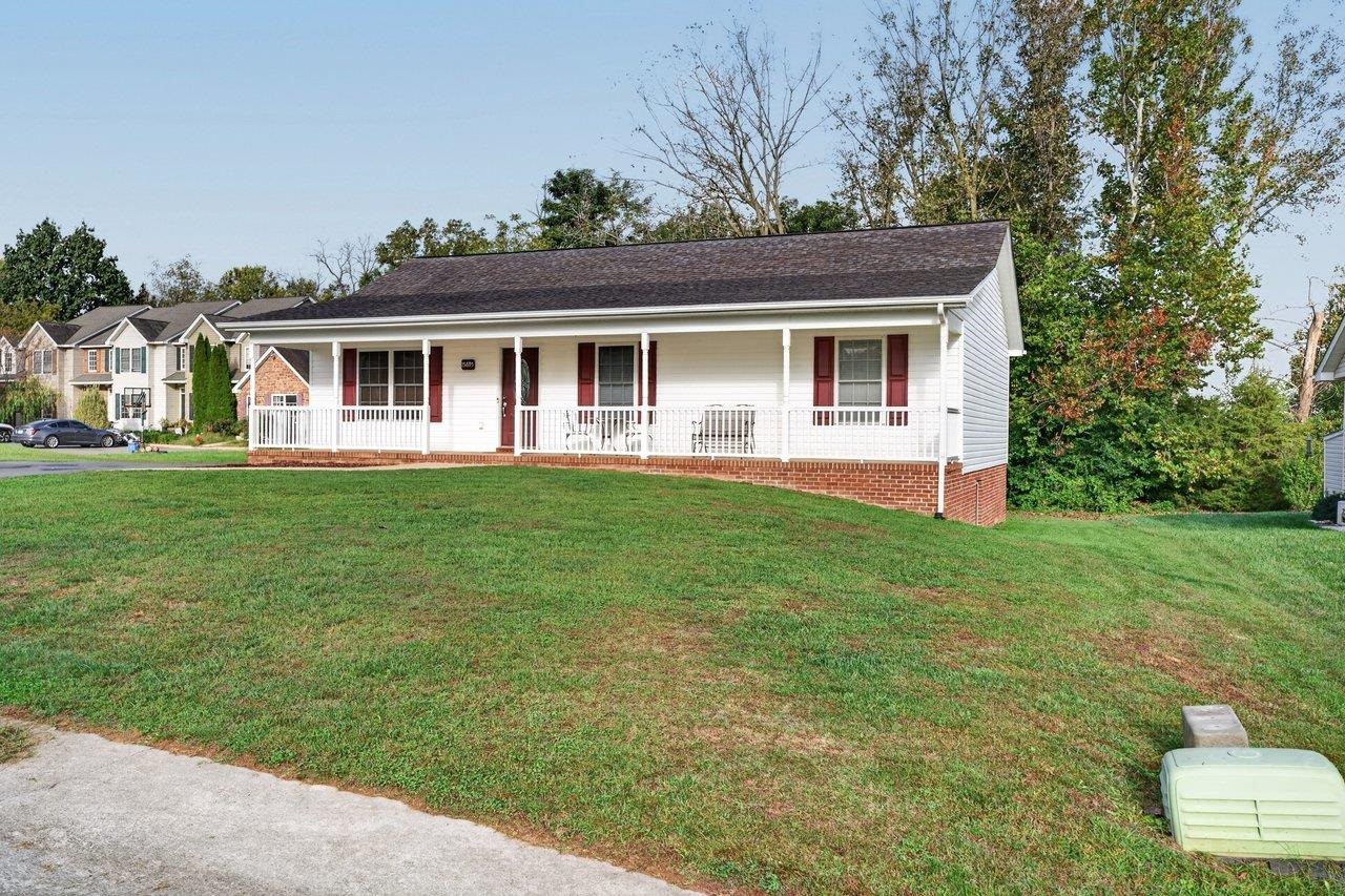 15695 MORNING DOVE LN, ELKTON, Virginia 22827, 4 Bedrooms Bedrooms, ,3 BathroomsBathrooms,Residential,15695 MORNING DOVE LN,682852 MLS # 682852 15695 MORNING DOVE LN, ELKTON, Virginia 22827, 4 Bedrooms Bedrooms, ,3 BathroomsBathrooms,Residential,15695 MORNING DOVE LN,682852 MLS # 682852