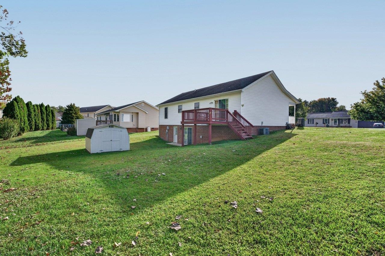 15695 MORNING DOVE LN, ELKTON, Virginia 22827, 4 Bedrooms Bedrooms, ,3 BathroomsBathrooms,Residential,15695 MORNING DOVE LN,682852 MLS # 682852 15695 MORNING DOVE LN, ELKTON, Virginia 22827, 4 Bedrooms Bedrooms, ,3 BathroomsBathrooms,Residential,15695 MORNING DOVE LN,682852 MLS # 682852
