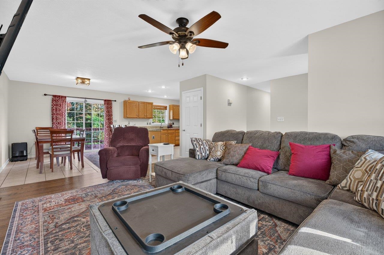15695 MORNING DOVE LN, ELKTON, Virginia 22827, 4 Bedrooms Bedrooms, ,3 BathroomsBathrooms,Residential,15695 MORNING DOVE LN,682852 MLS # 682852 15695 MORNING DOVE LN, ELKTON, Virginia 22827, 4 Bedrooms Bedrooms, ,3 BathroomsBathrooms,Residential,15695 MORNING DOVE LN,682852 MLS # 682852