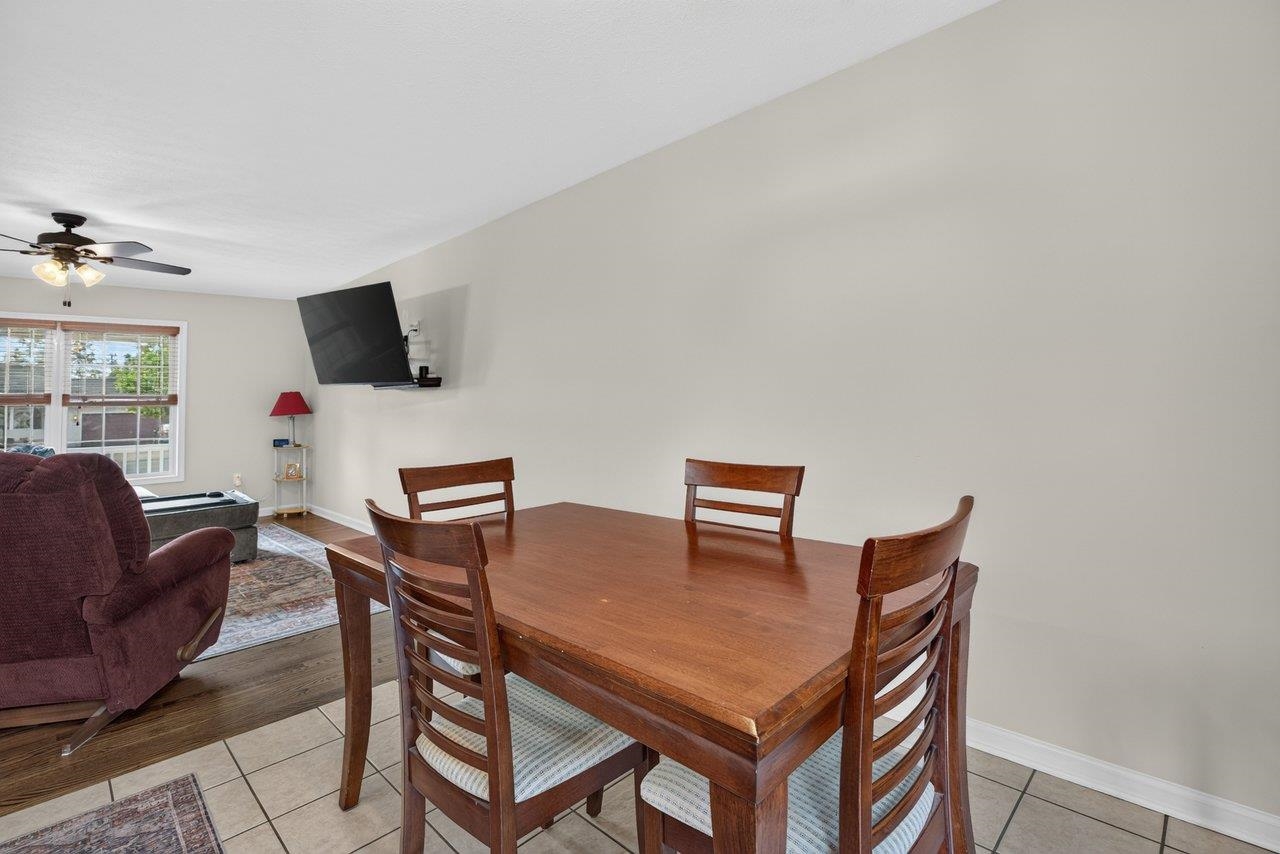 15695 MORNING DOVE LN, ELKTON, Virginia 22827, 4 Bedrooms Bedrooms, ,3 BathroomsBathrooms,Residential,15695 MORNING DOVE LN,682852 MLS # 682852 15695 MORNING DOVE LN, ELKTON, Virginia 22827, 4 Bedrooms Bedrooms, ,3 BathroomsBathrooms,Residential,15695 MORNING DOVE LN,682852 MLS # 682852