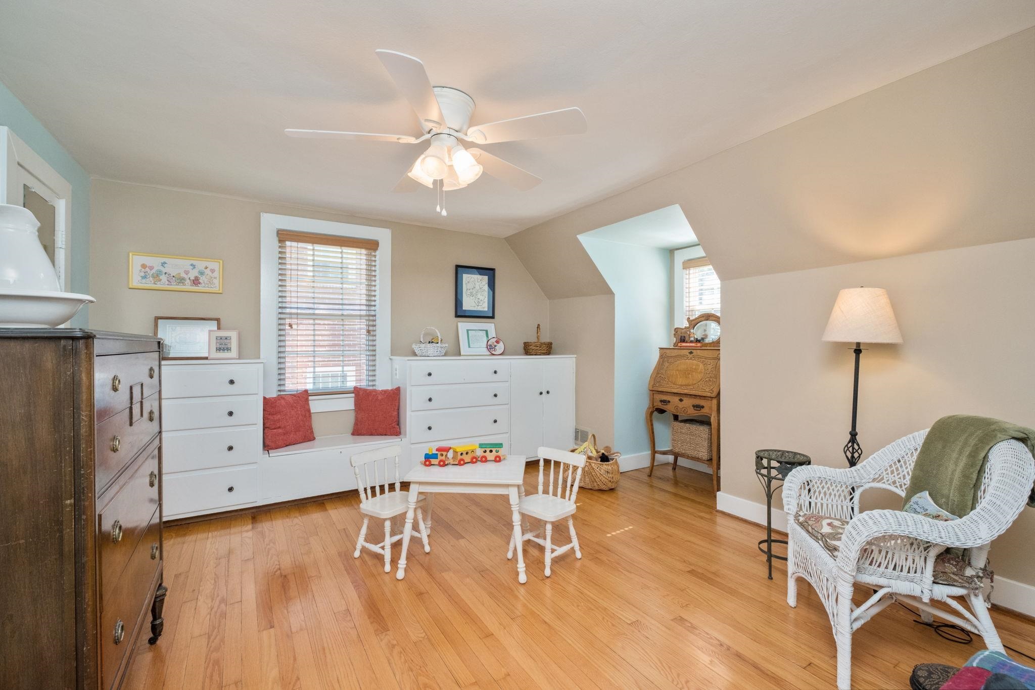 633 ALLEGHANY AVE, STAUNTON, Virginia 24401, 3 Bedrooms Bedrooms, ,1 BathroomBathrooms,Residential,633 ALLEGHANY AVE,682859 MLS # 682859