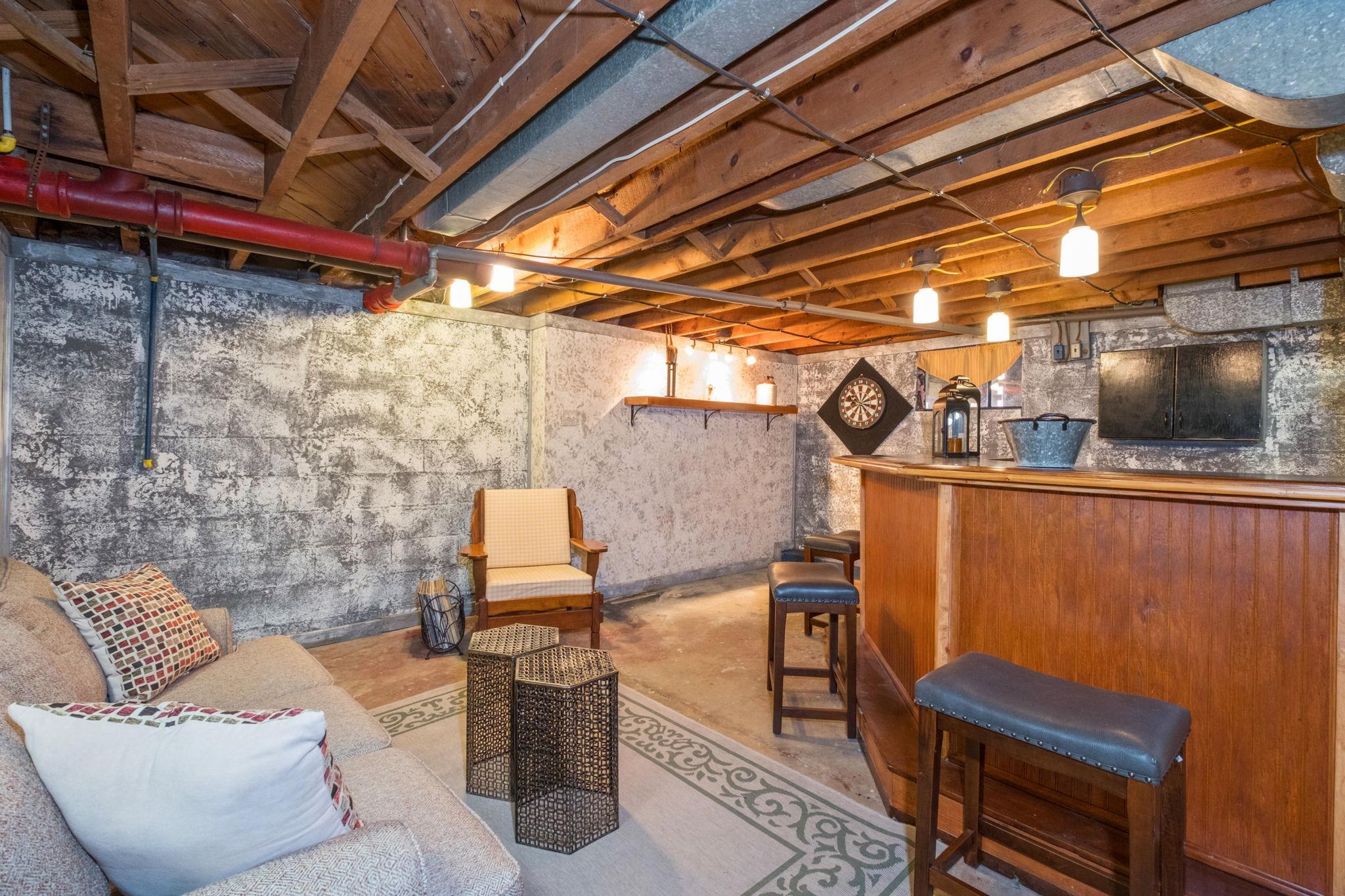 Imagine this being an awesome rec room