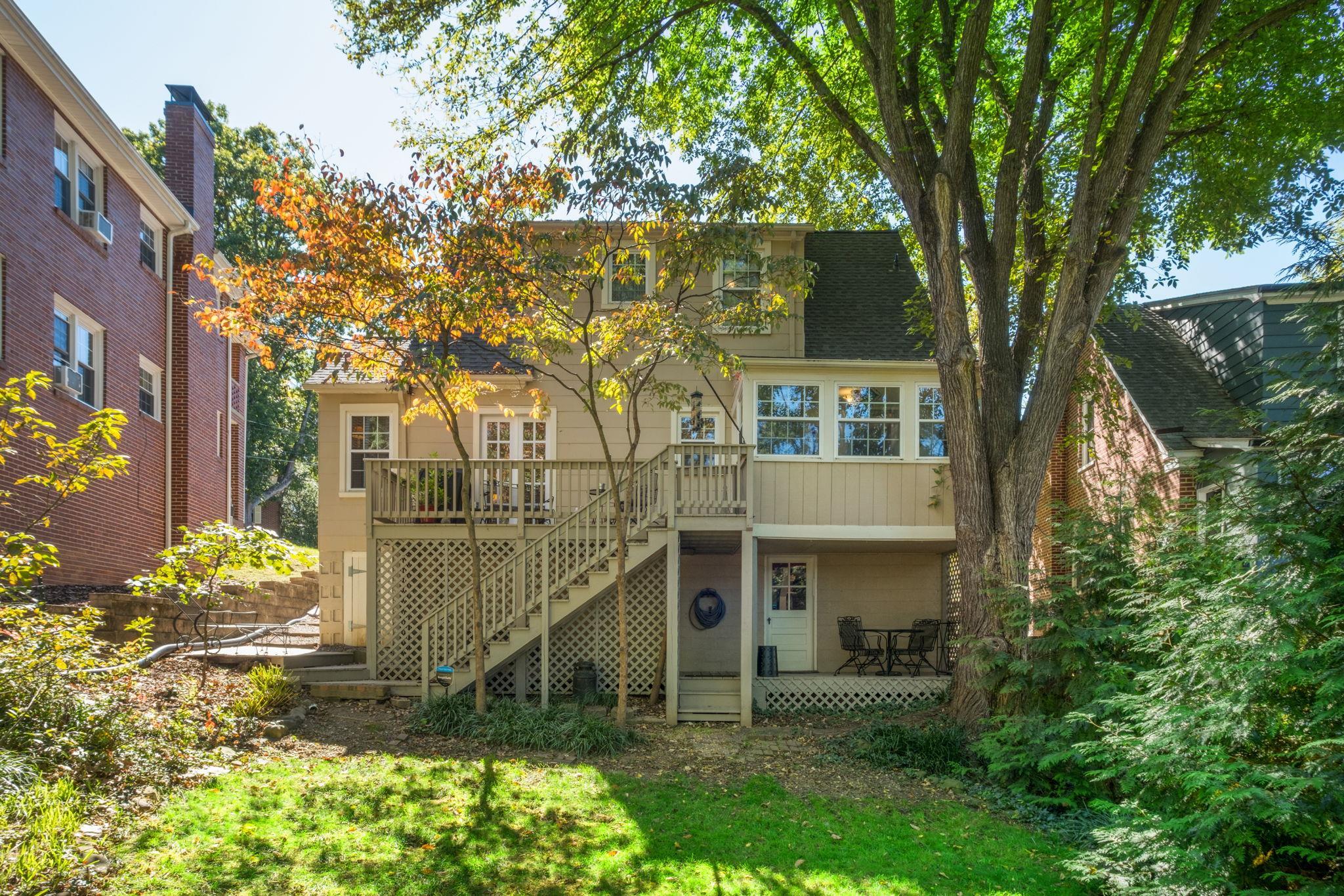 633 ALLEGHANY AVE, STAUNTON, Virginia 24401, 3 Bedrooms Bedrooms, ,1 BathroomBathrooms,Residential,633 ALLEGHANY AVE,682859 MLS # 682859