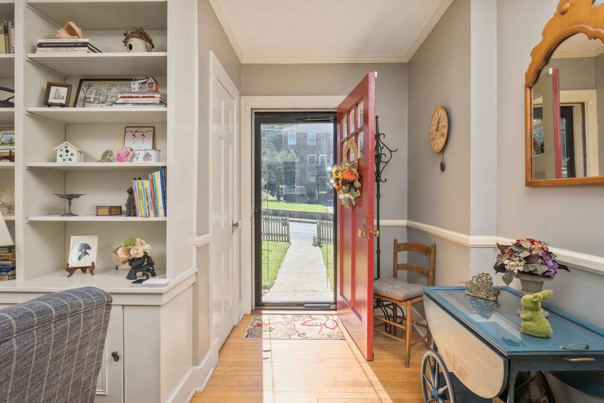 633 ALLEGHANY AVE, STAUNTON, Virginia 24401, 3 Bedrooms Bedrooms, ,1 BathroomBathrooms,Residential,633 ALLEGHANY AVE,682859 MLS # 682859