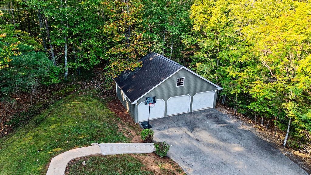 145 S WOODLAND AVE, BUENA VISTA, Virginia 24416, 3 Bedrooms Bedrooms, ,3 BathroomsBathrooms,Residential,145 S WOODLAND AVE,682868 MLS # 682868