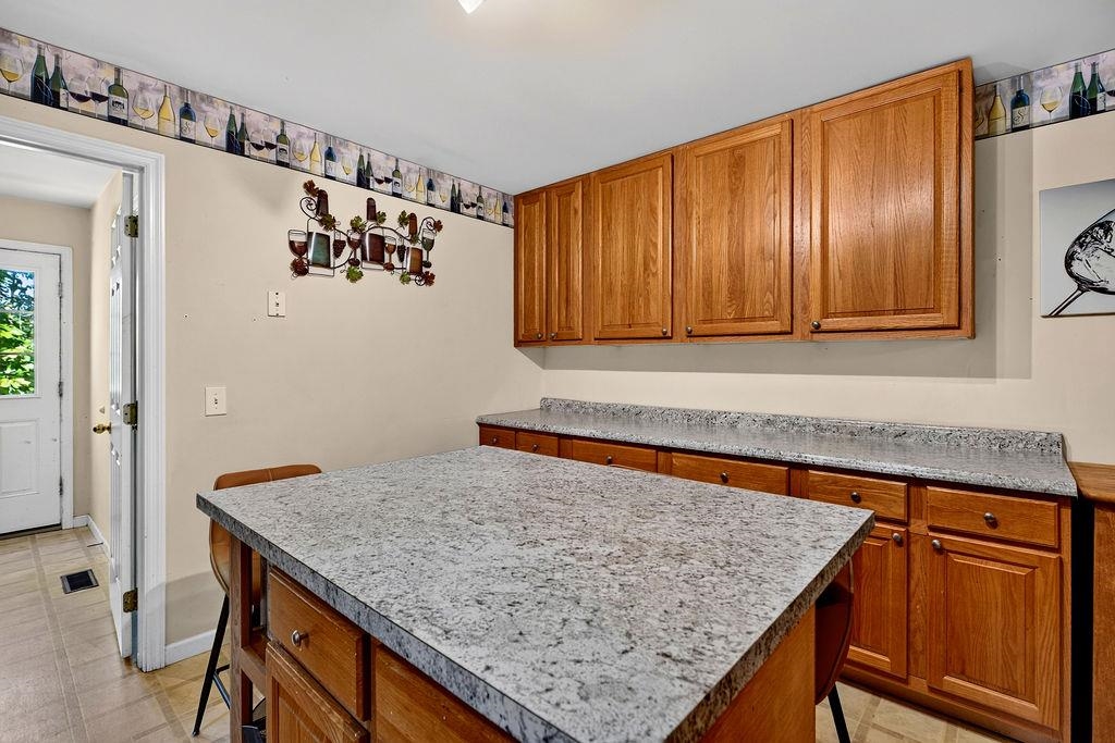 145 S WOODLAND AVE, BUENA VISTA, Virginia 24416, 3 Bedrooms Bedrooms, ,3 BathroomsBathrooms,Residential,145 S WOODLAND AVE,682868 MLS # 682868
