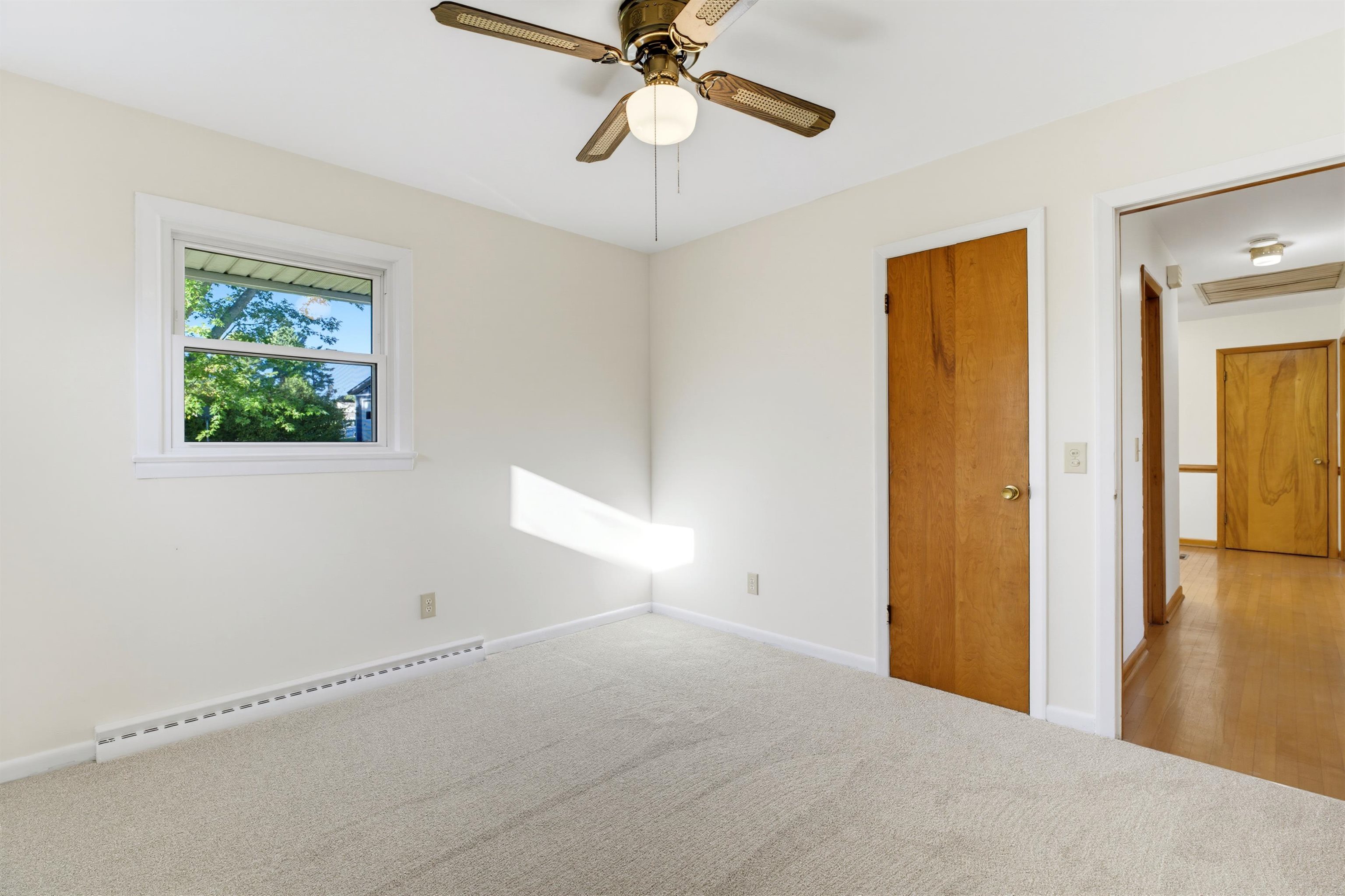 1820 N TALBOTT PL, WAYNESBORO, Virginia 22980, 3 Bedrooms Bedrooms, ,2 BathroomsBathrooms,Residential,Established Neighborhood,1820 N TALBOTT PL,682869 MLS # 682869 1820 N TALBOTT PL, WAYNESBORO, Virginia 22980, 3 Bedrooms Bedrooms, ,2 BathroomsBathrooms,Residential,Established Neighborhood,1820 N TALBOTT PL,682869 MLS # 682869