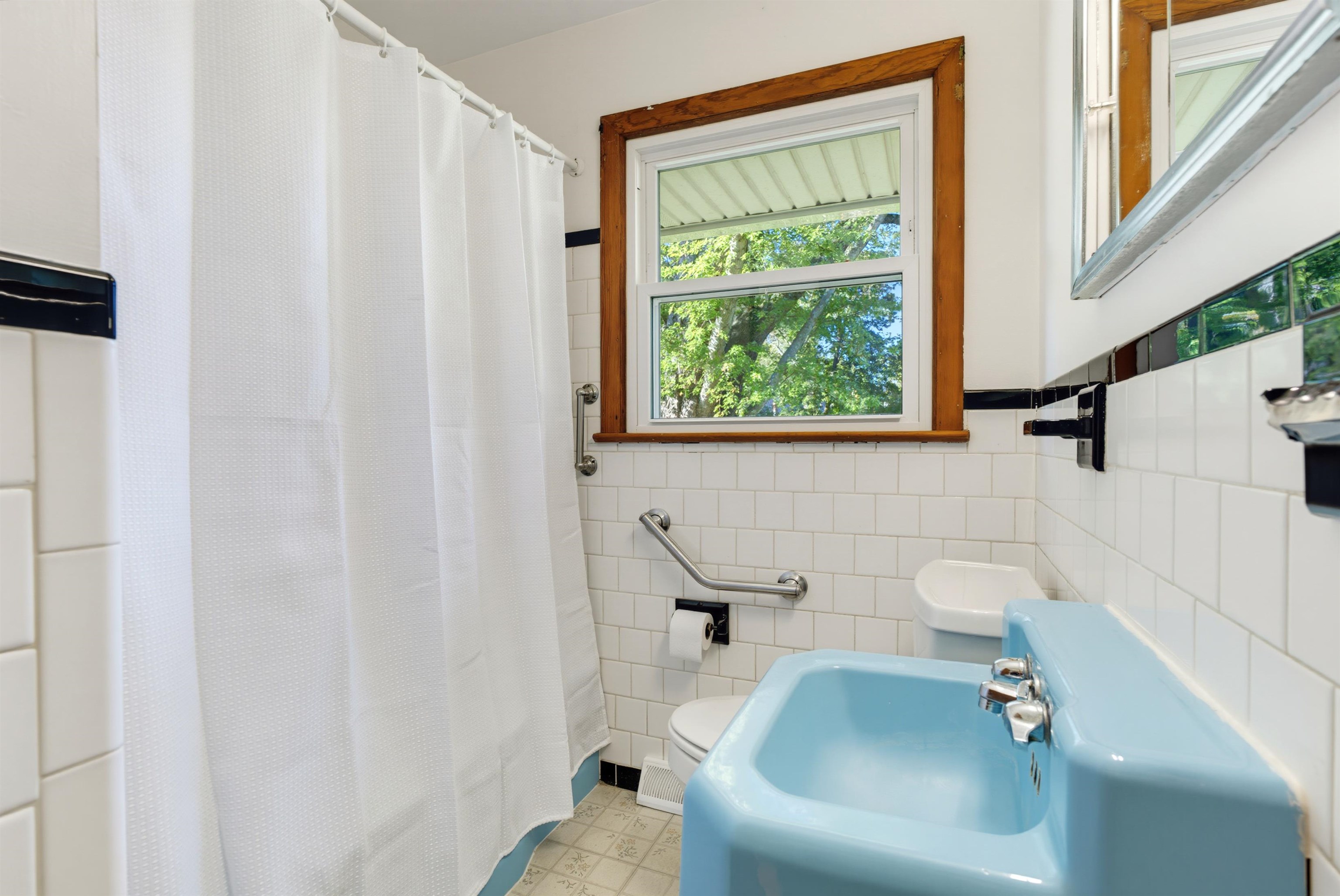 1820 N TALBOTT PL, WAYNESBORO, Virginia 22980, 3 Bedrooms Bedrooms, ,2 BathroomsBathrooms,Residential,Established Neighborhood,1820 N TALBOTT PL,682869 MLS # 682869 1820 N TALBOTT PL, WAYNESBORO, Virginia 22980, 3 Bedrooms Bedrooms, ,2 BathroomsBathrooms,Residential,Established Neighborhood,1820 N TALBOTT PL,682869 MLS # 682869