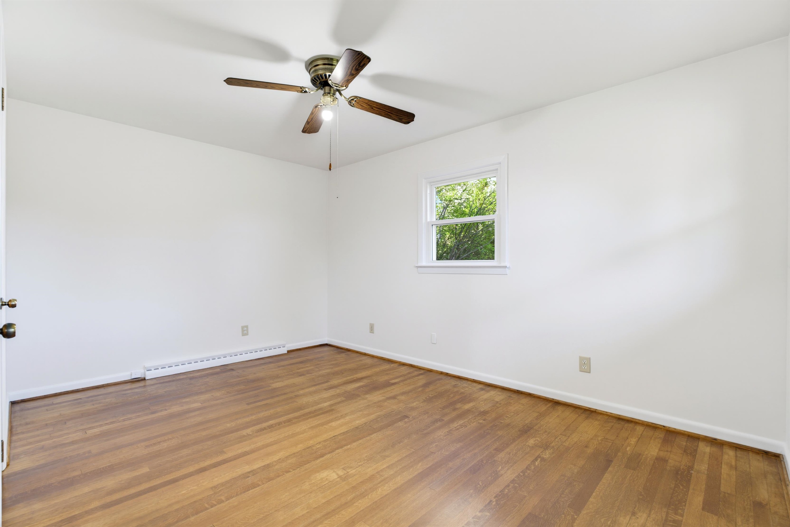 1820 N TALBOTT PL, WAYNESBORO, Virginia 22980, 3 Bedrooms Bedrooms, ,2 BathroomsBathrooms,Residential,Established Neighborhood,1820 N TALBOTT PL,682869 MLS # 682869 1820 N TALBOTT PL, WAYNESBORO, Virginia 22980, 3 Bedrooms Bedrooms, ,2 BathroomsBathrooms,Residential,Established Neighborhood,1820 N TALBOTT PL,682869 MLS # 682869