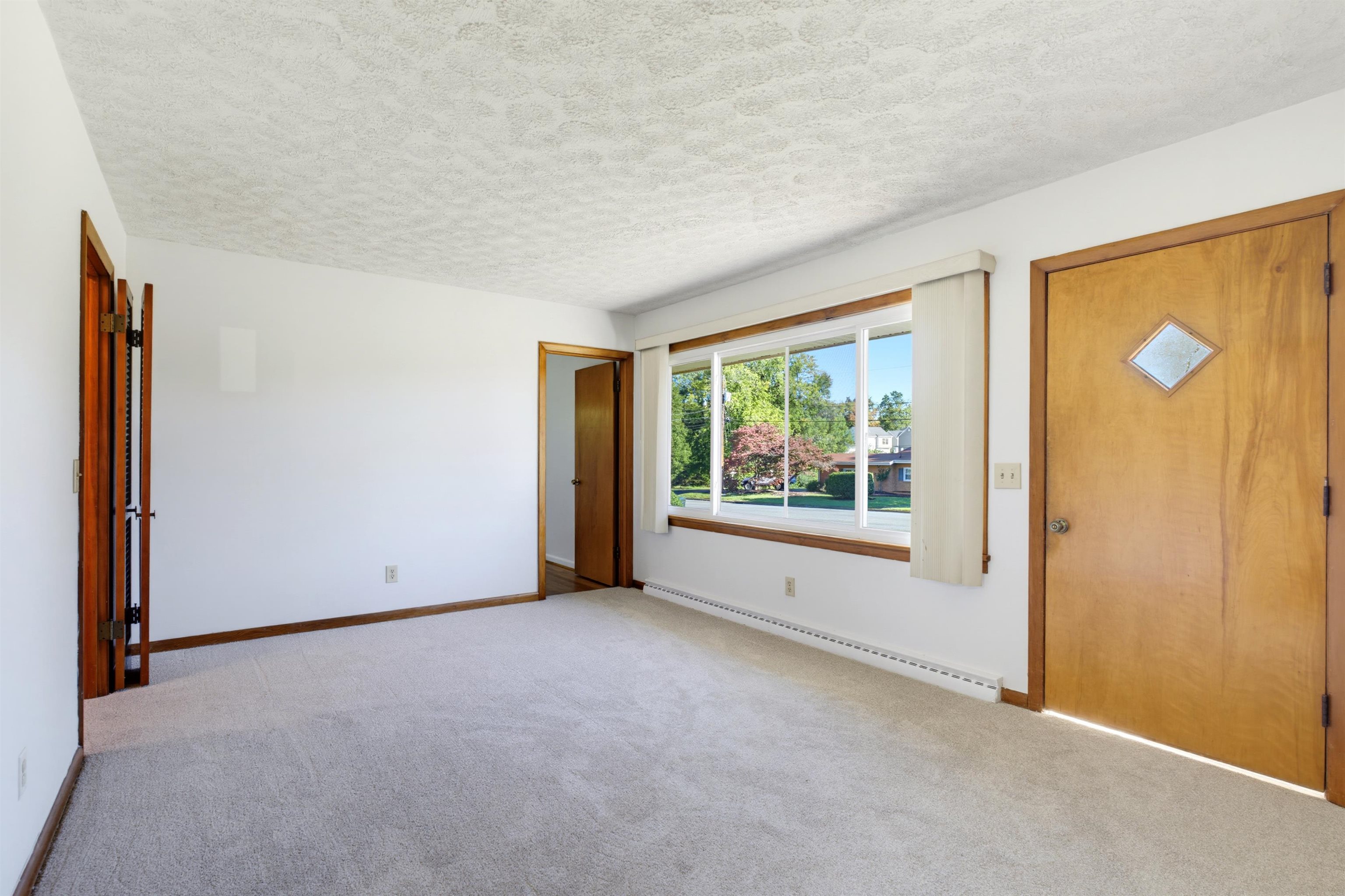 1820 N TALBOTT PL, WAYNESBORO, Virginia 22980, 3 Bedrooms Bedrooms, ,2 BathroomsBathrooms,Residential,Established Neighborhood,1820 N TALBOTT PL,682869 MLS # 682869 1820 N TALBOTT PL, WAYNESBORO, Virginia 22980, 3 Bedrooms Bedrooms, ,2 BathroomsBathrooms,Residential,Established Neighborhood,1820 N TALBOTT PL,682869 MLS # 682869